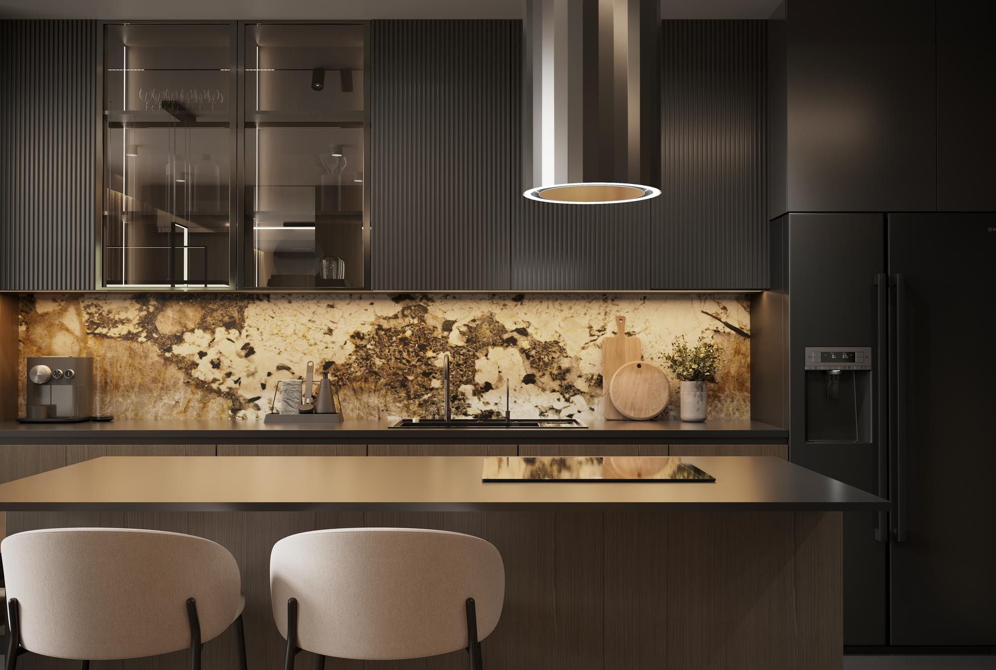 Konyhai üveg hátfal vagy csempe? Előnyök és hátrányok