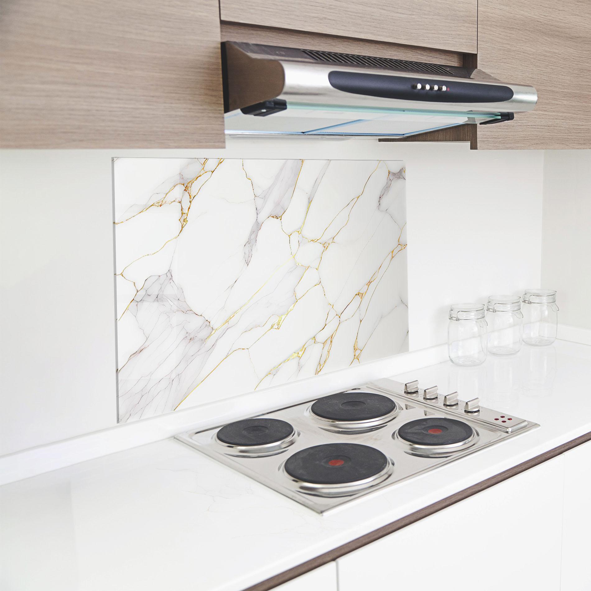 Konyhai üveg hátfal White Grey Golden Lines mockup 8