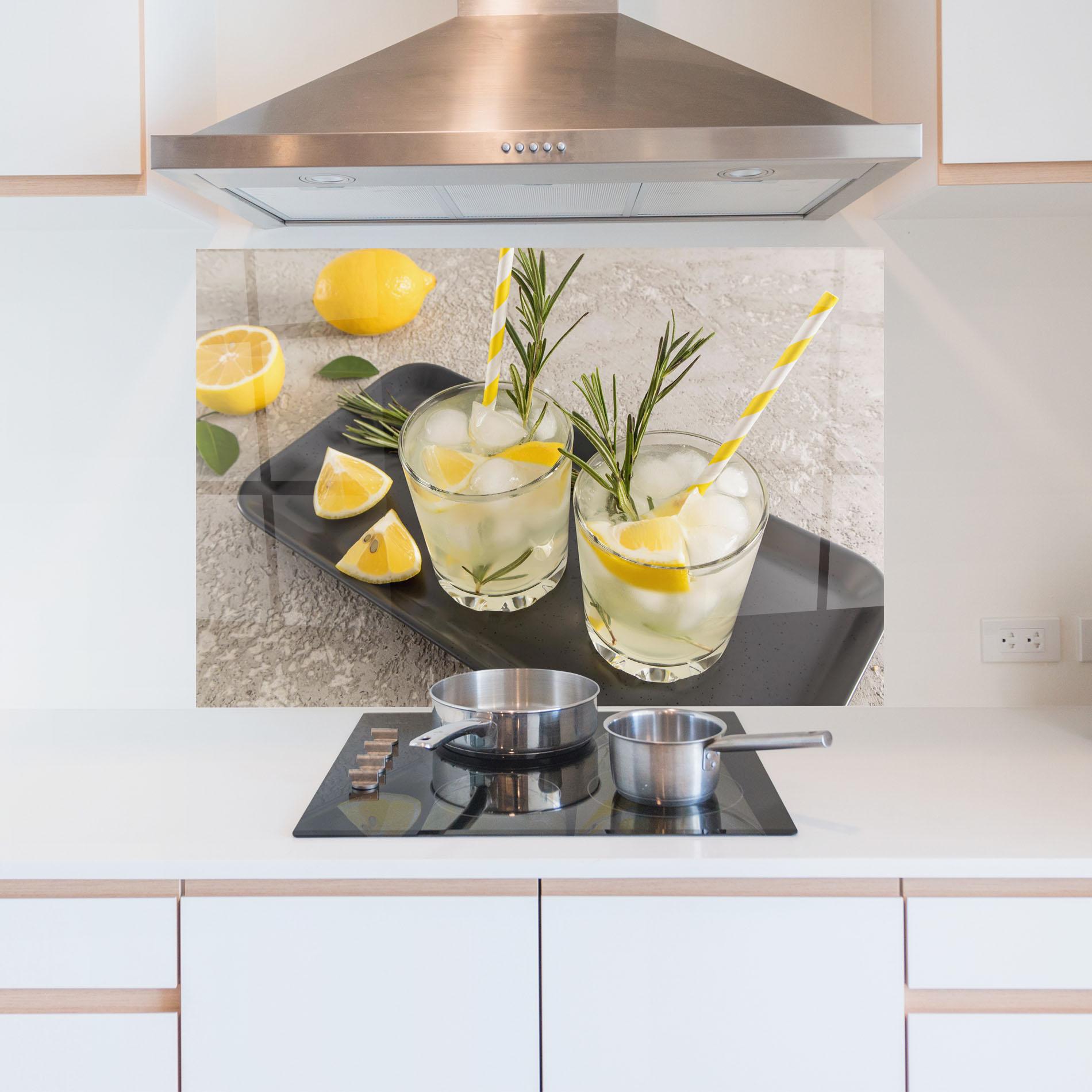 Konyhai üveg hátfal Fruit Vitamin Water mockup 5