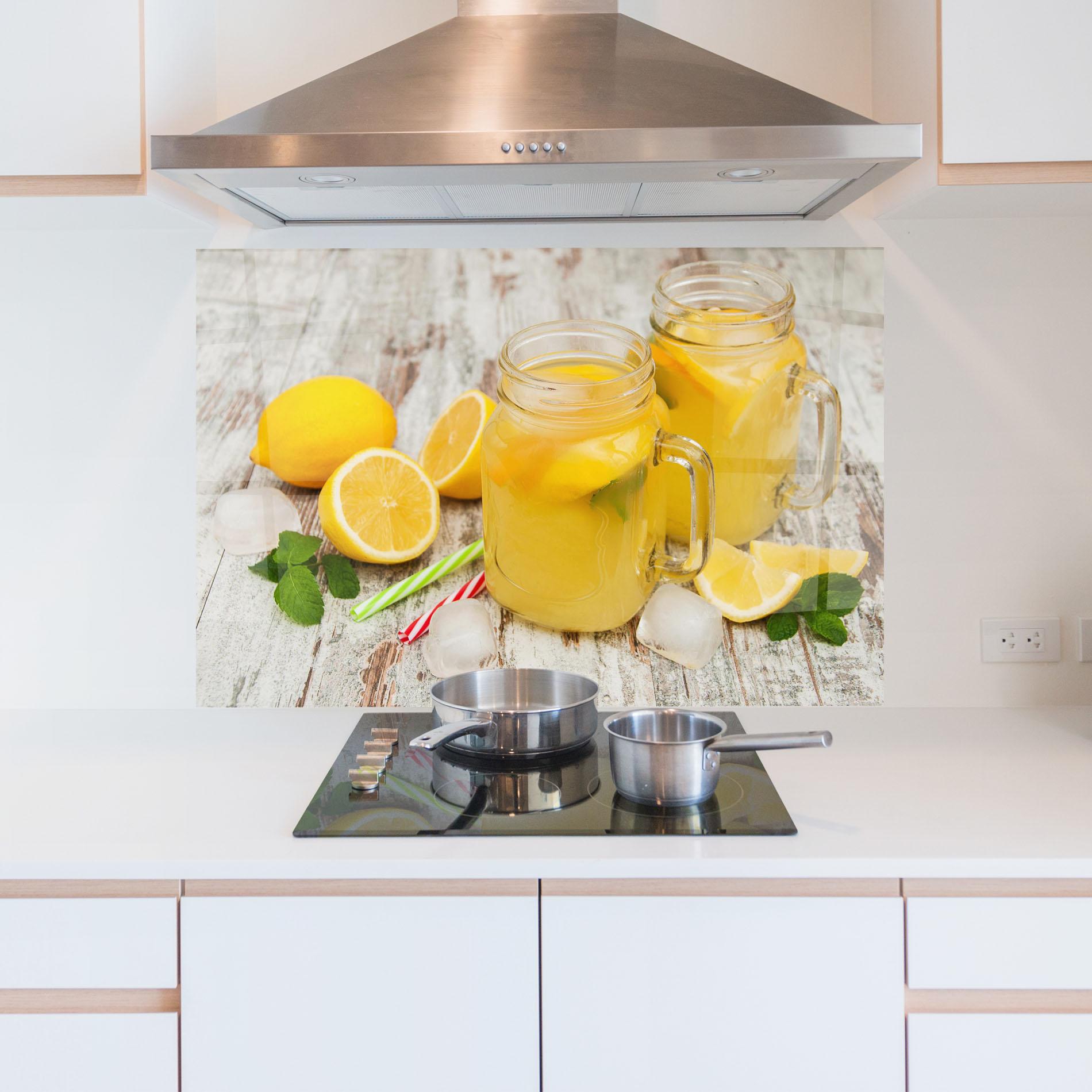 Konyhai üveg hátfal Jars With Lemonade mockup 5