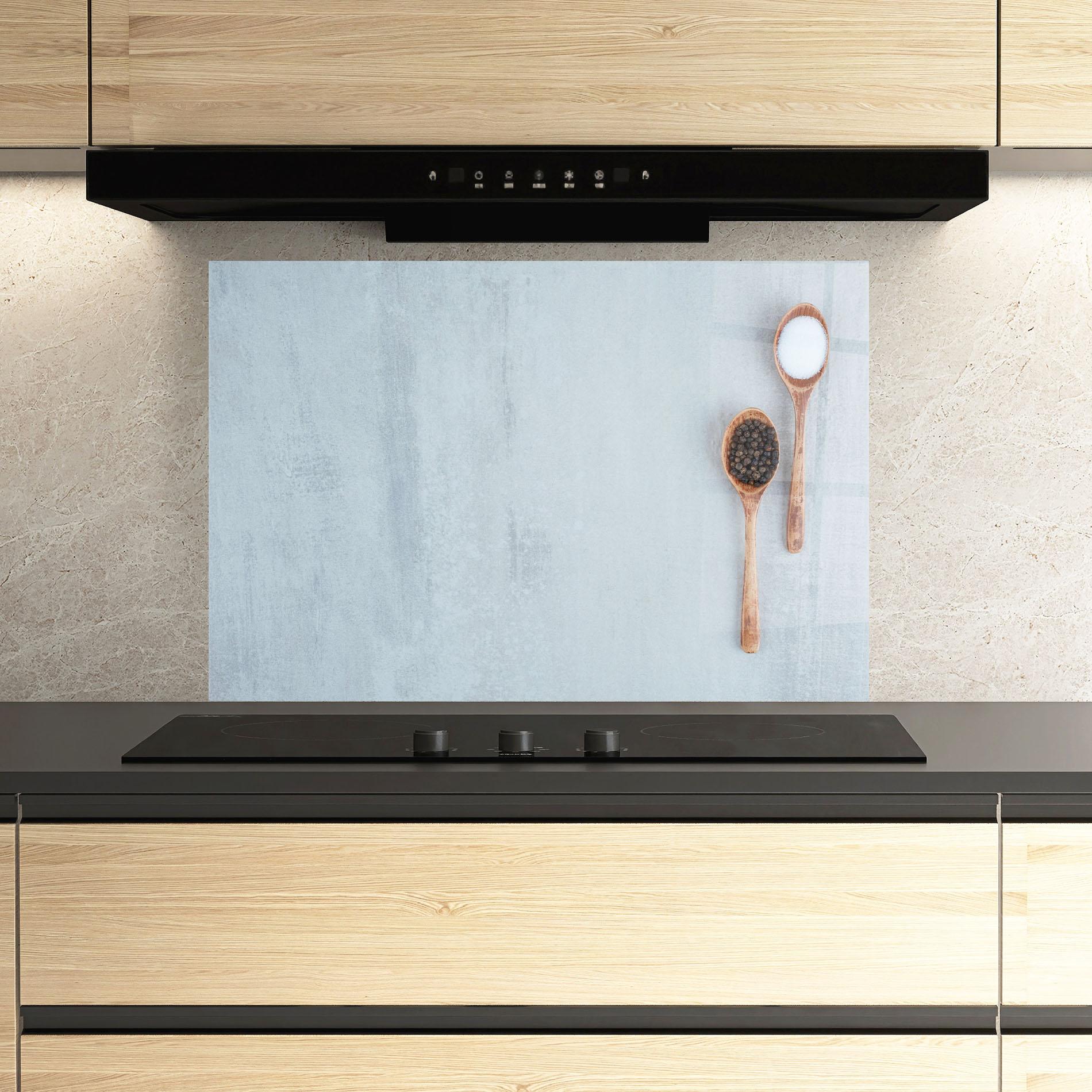 Konyhai üveg hátfal Salt Pepper Spoons mockup 3