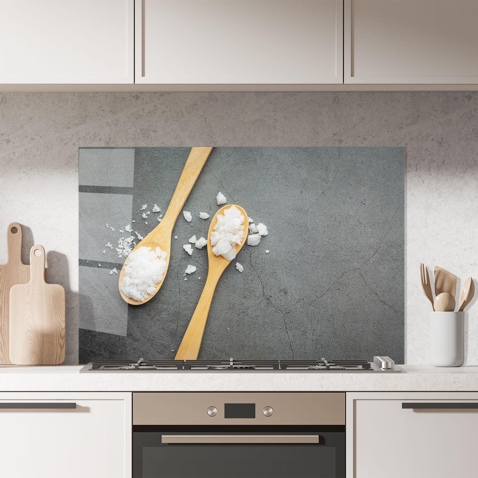 Konyhai üveg hátfal Salt Wooden Spoon mockup 7