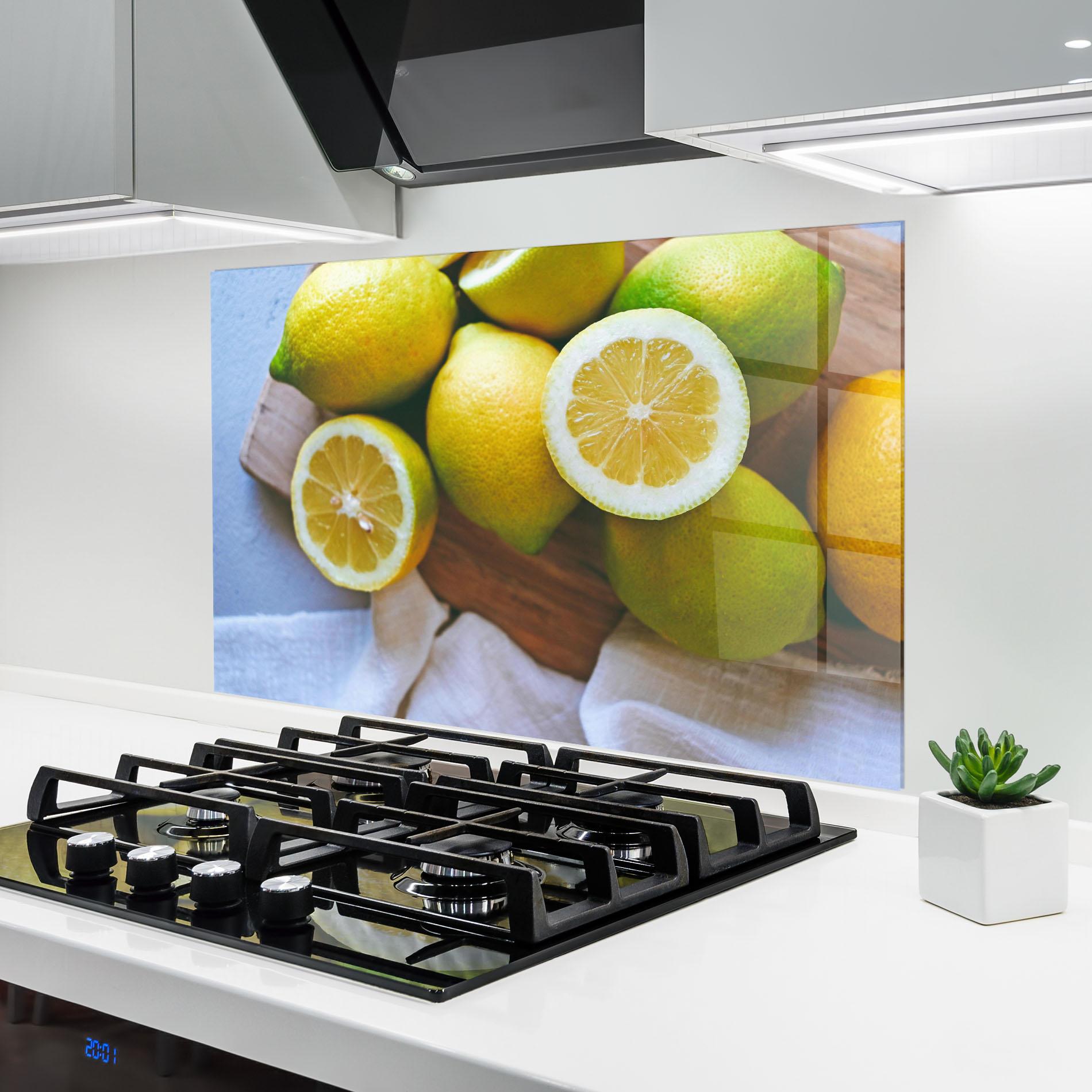 Konyhai üveg hátfal Lemons On Table mockup 6
