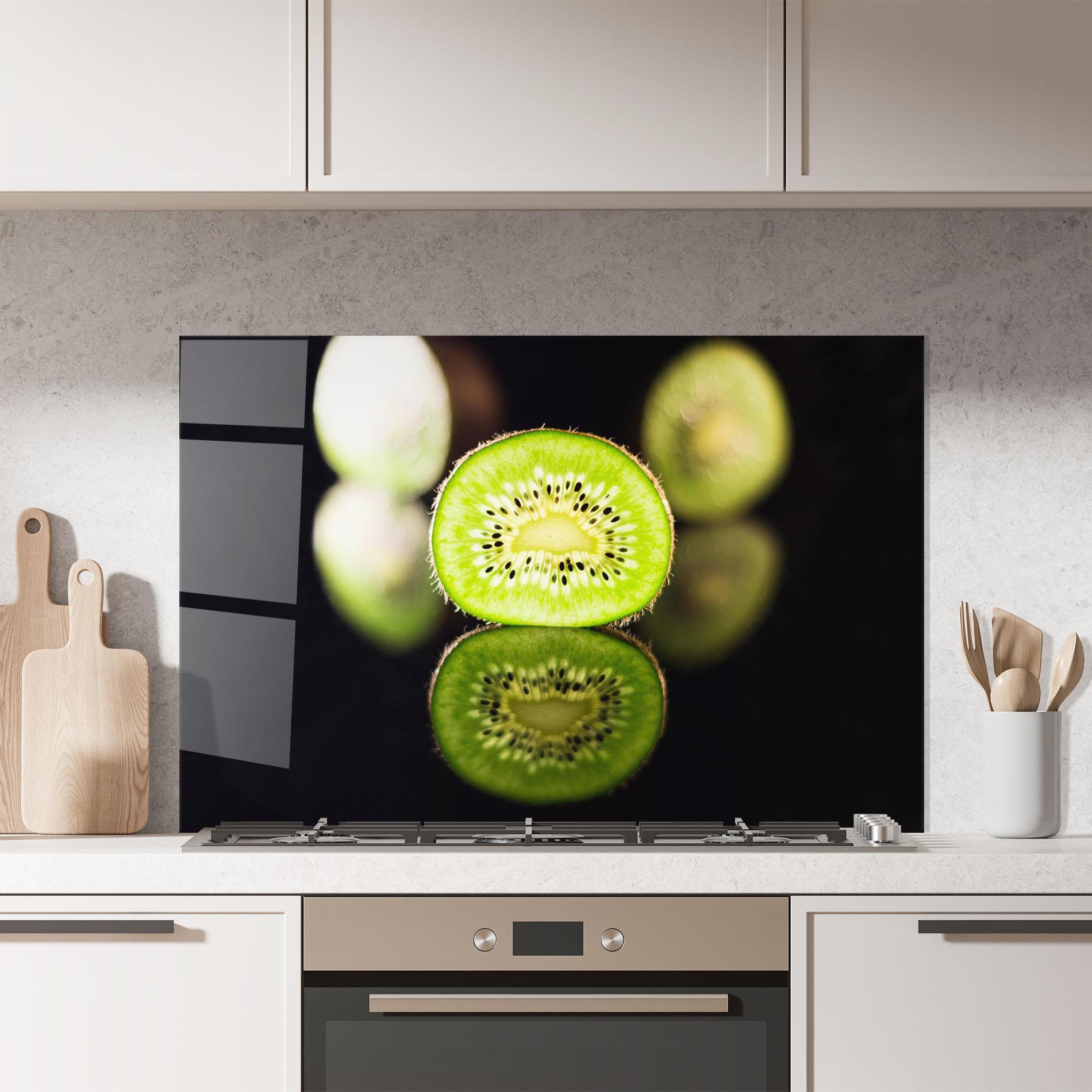 Konyhai üveg hátfal Light On Kiwi Slice mockup 7