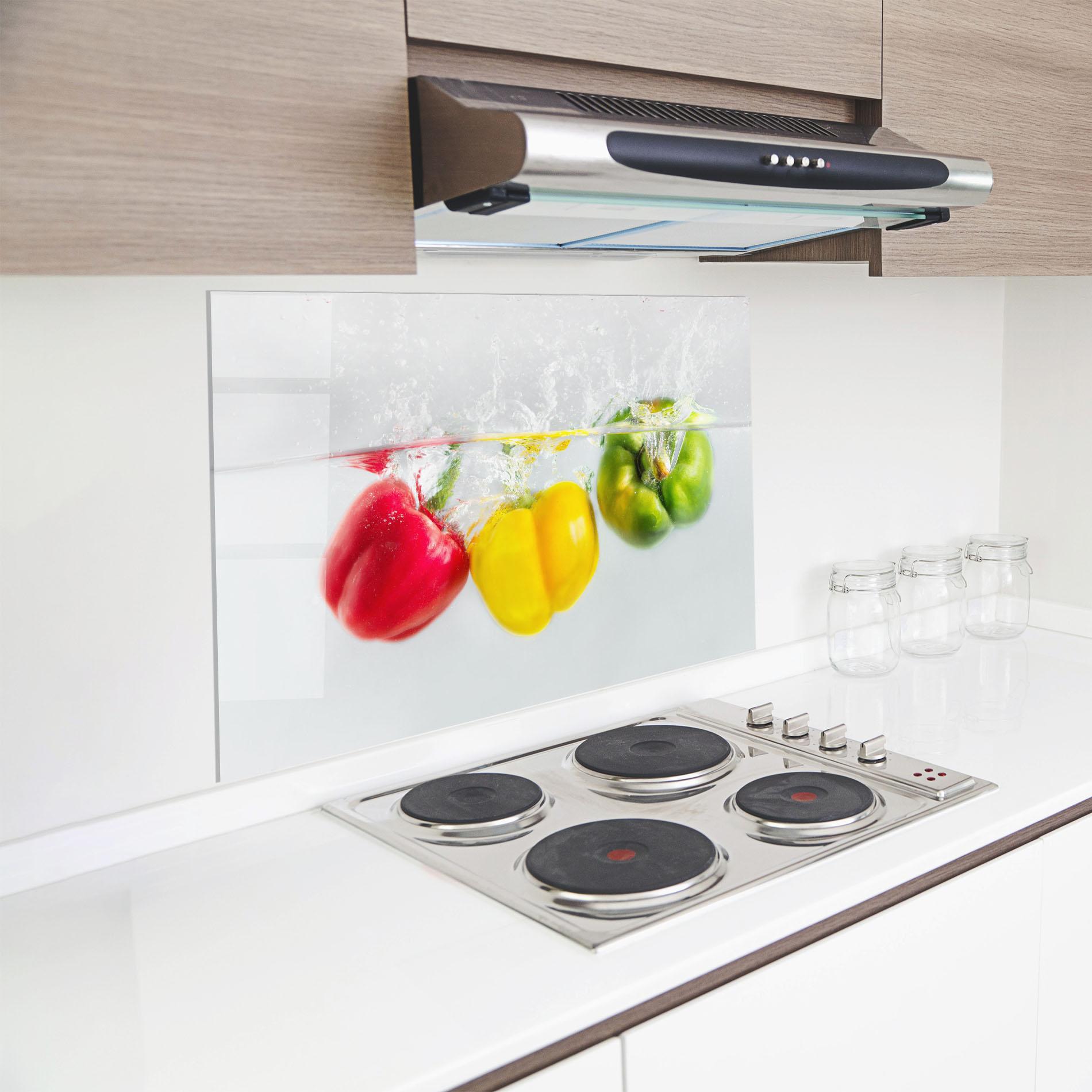 Konyhai üveg hátfal Bellpepper In Water mockup 8