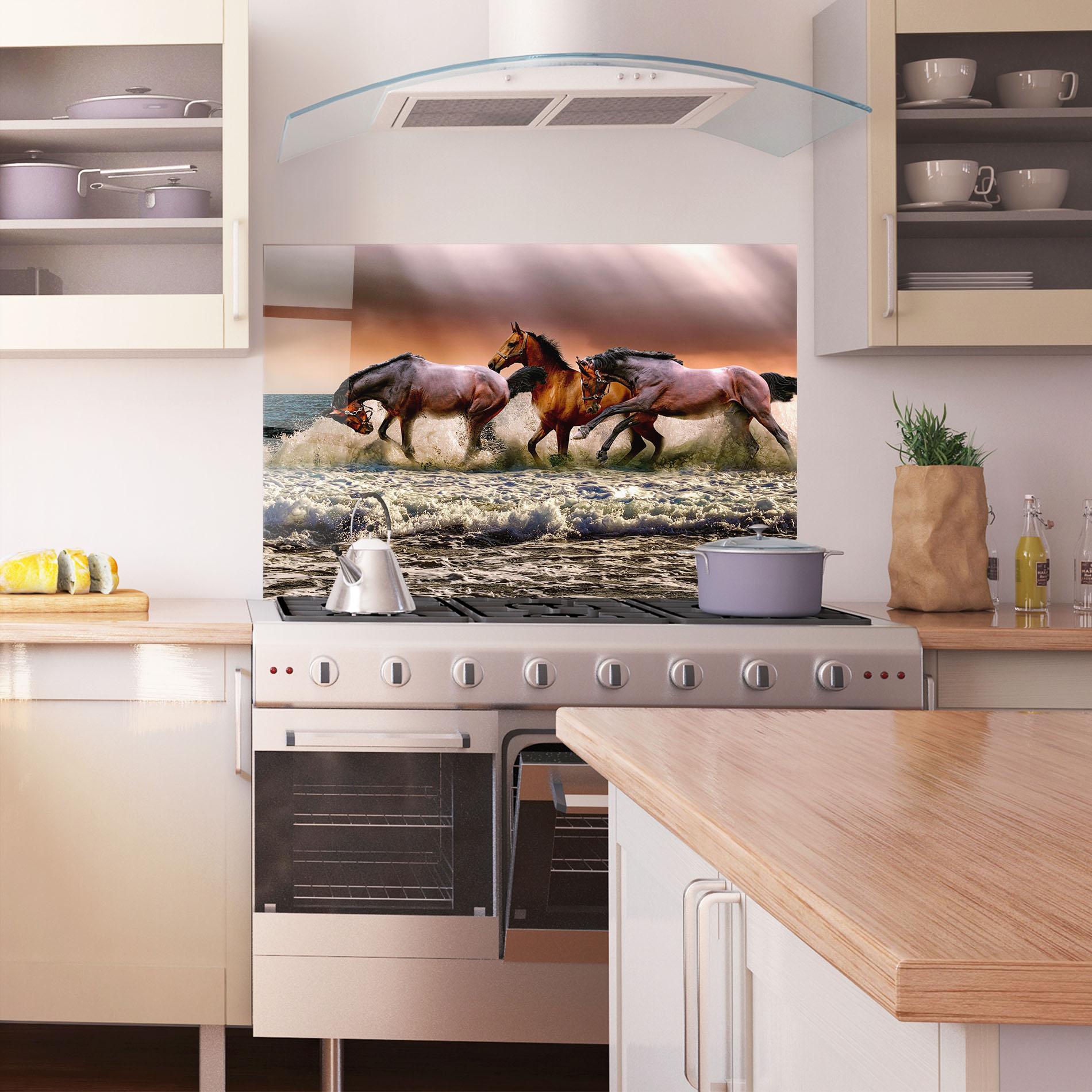 Konyhai üveg hátfal Horse In Sea mockup 1