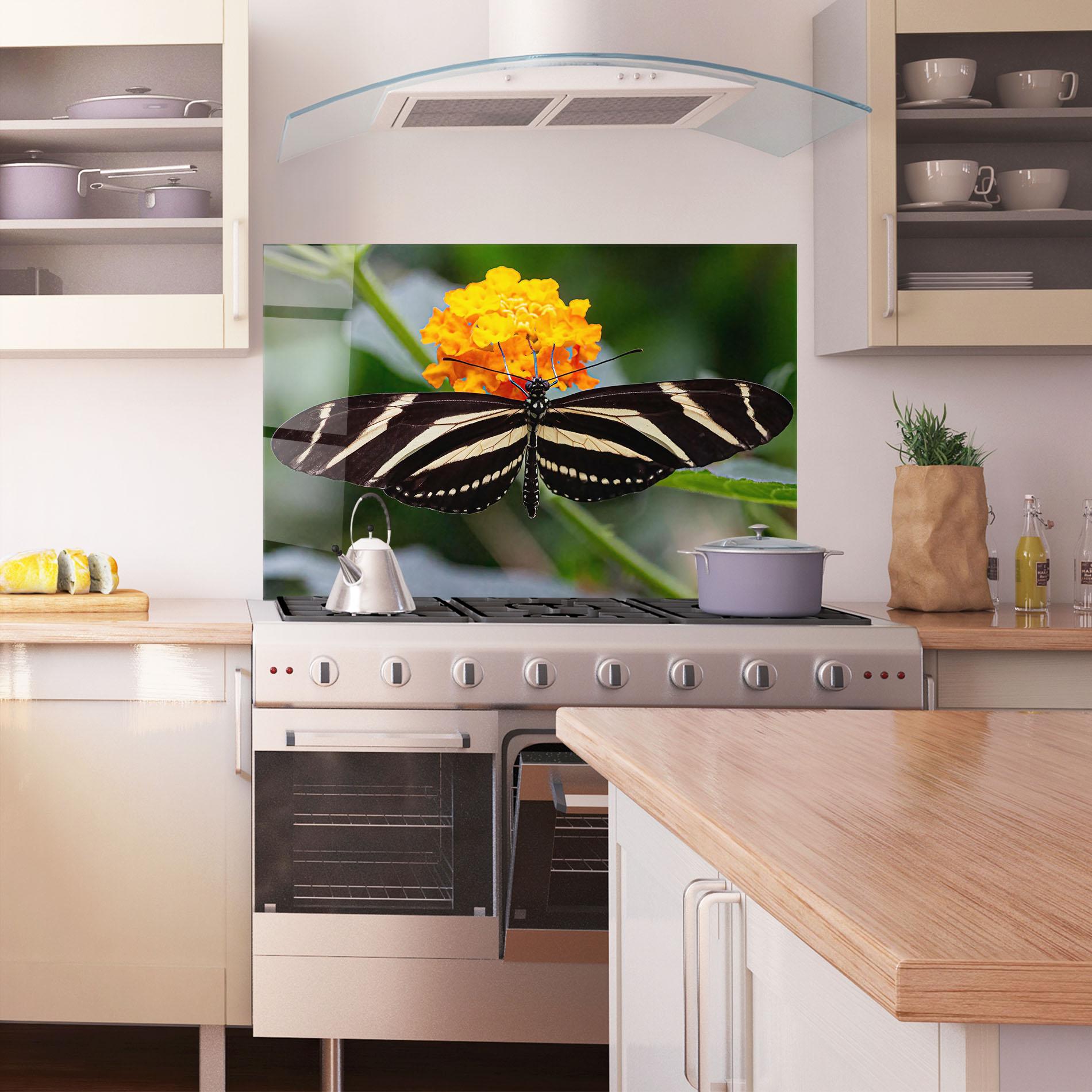 Konyhai üveg hátfal Big Wings Butterfly mockup 1