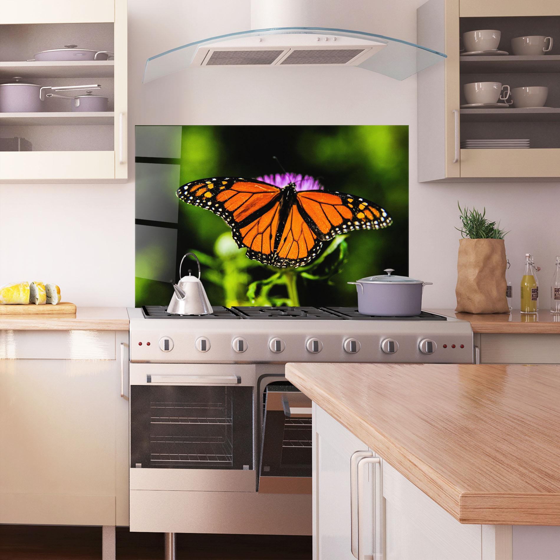 Konyhai üveg hátfal Orange Open Butterfly mockup 1