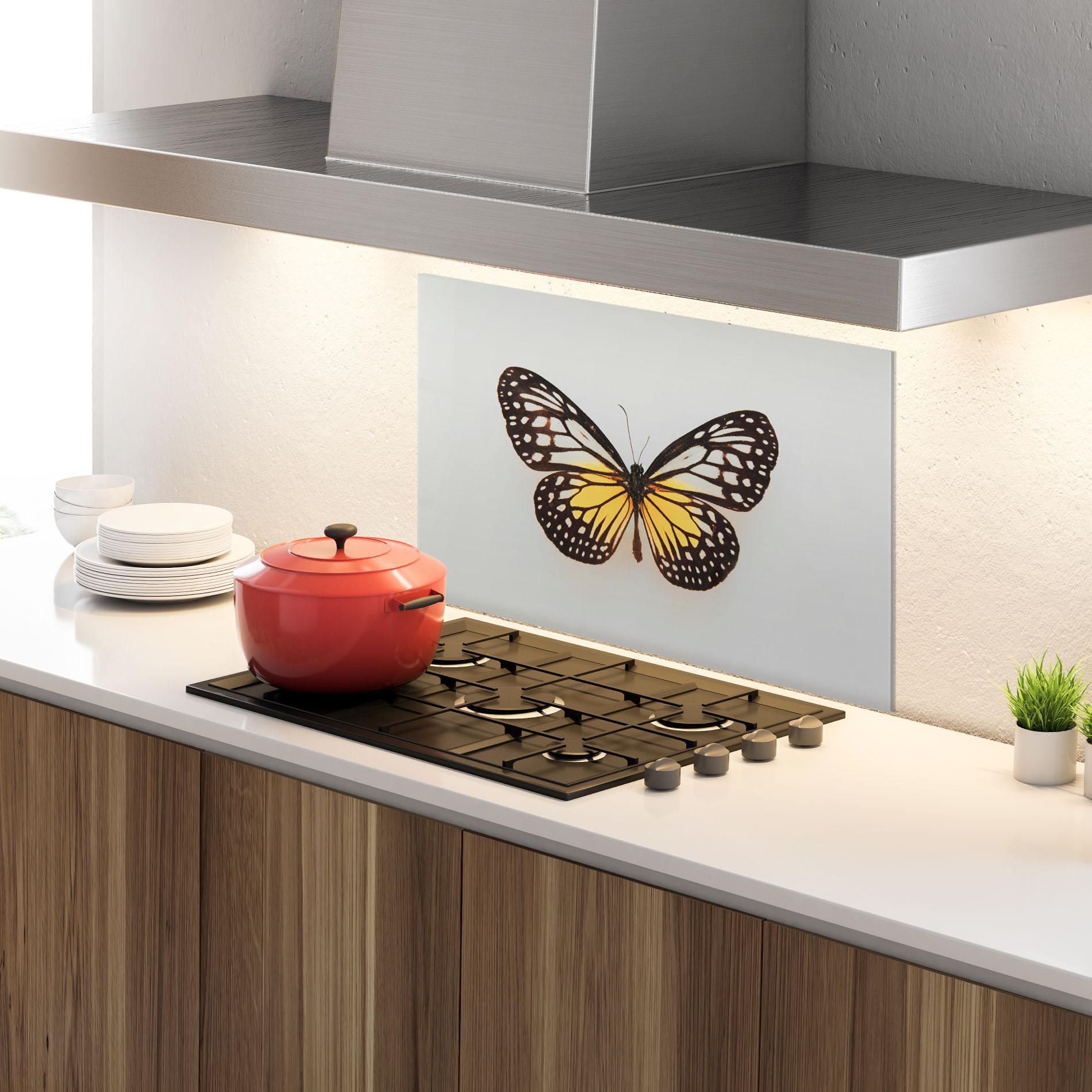 Konyhai üveg hátfal Butterfly On Grey mockup 4