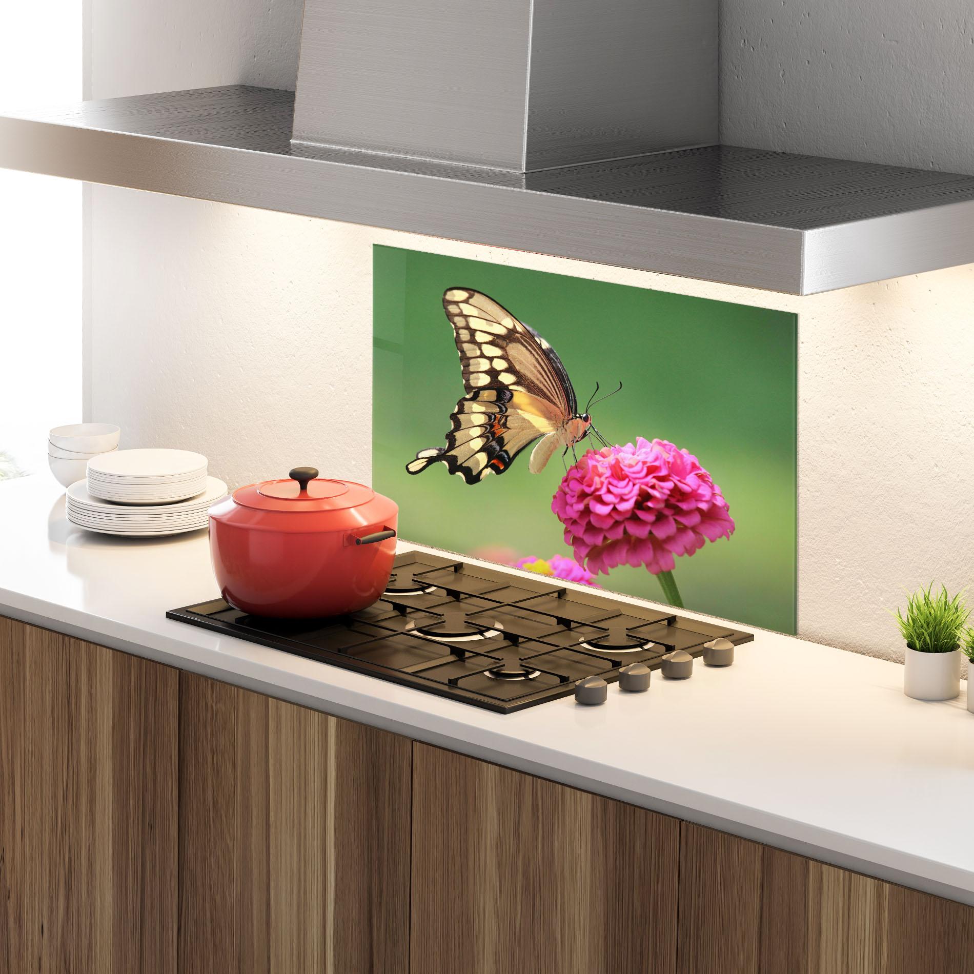 Konyhai üveg hátfal Cute Cream Butterfly mockup 4