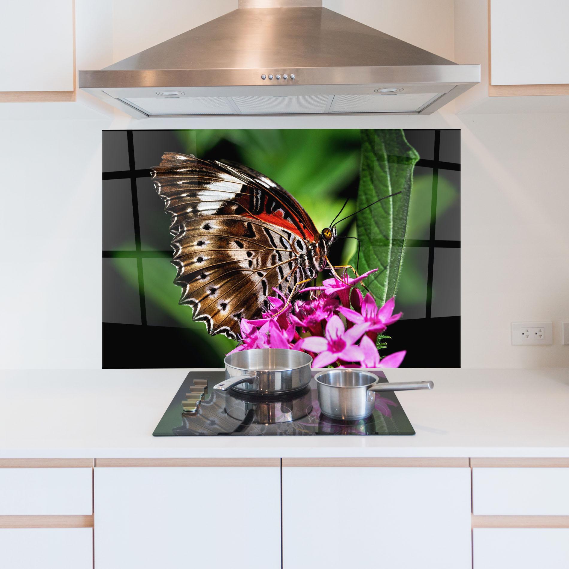 Konyhai üveg hátfal Brown Red Butterfly mockup 5