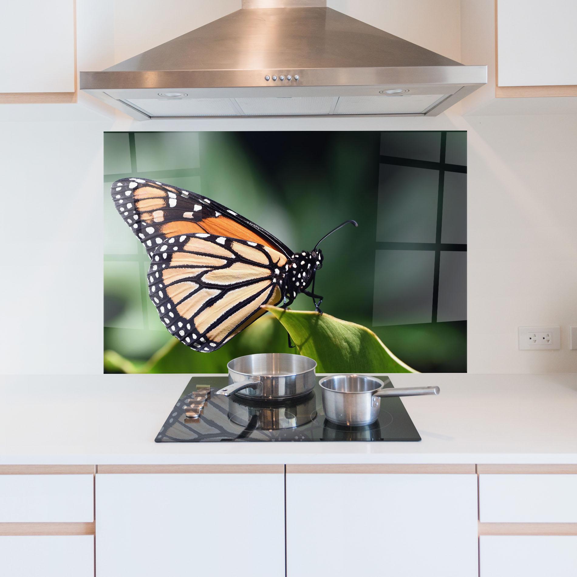 Konyhai üveg hátfal Light Orange Butterfly mockup 5
