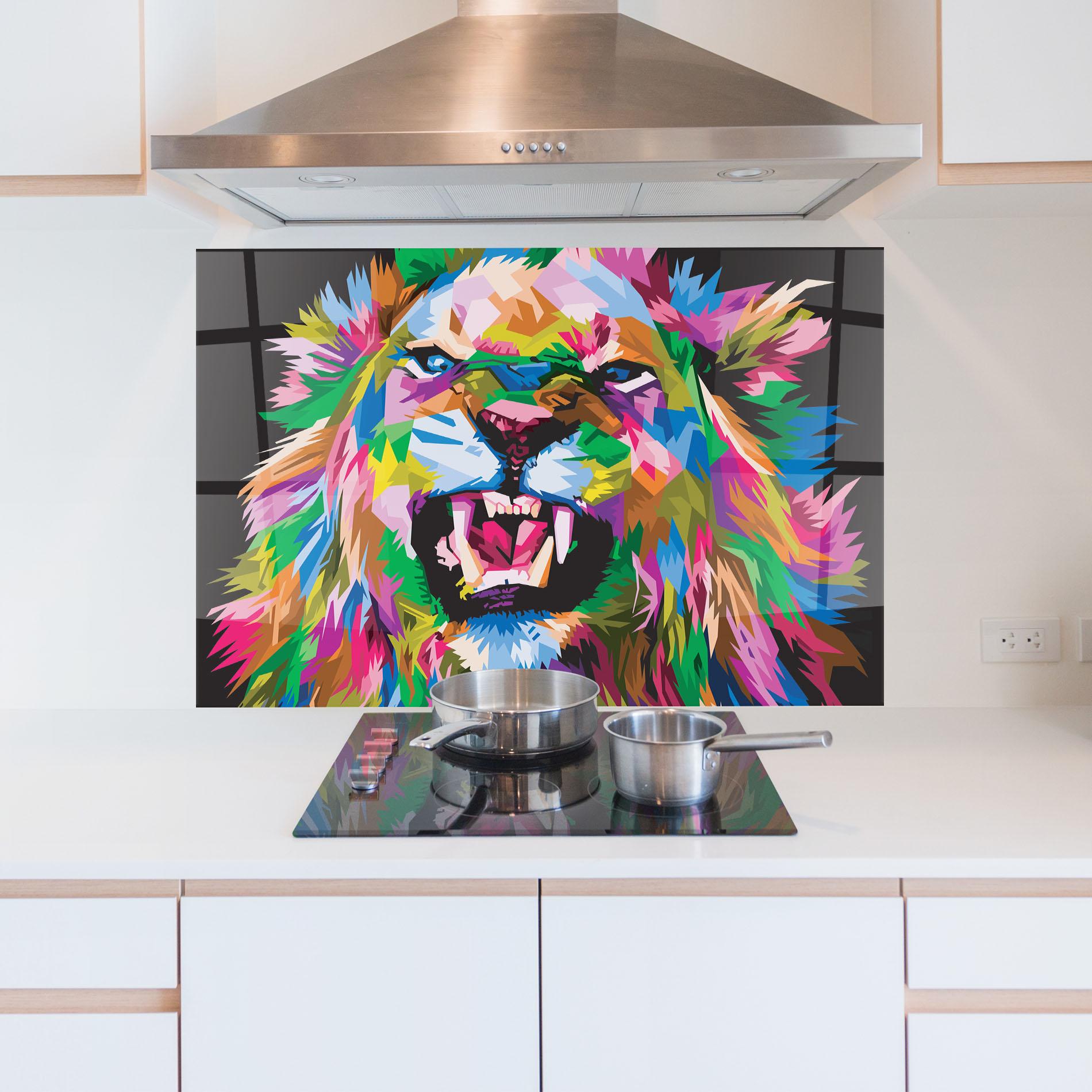 Konyhai üveg hátfal Angry Lion Eyes mockup 5