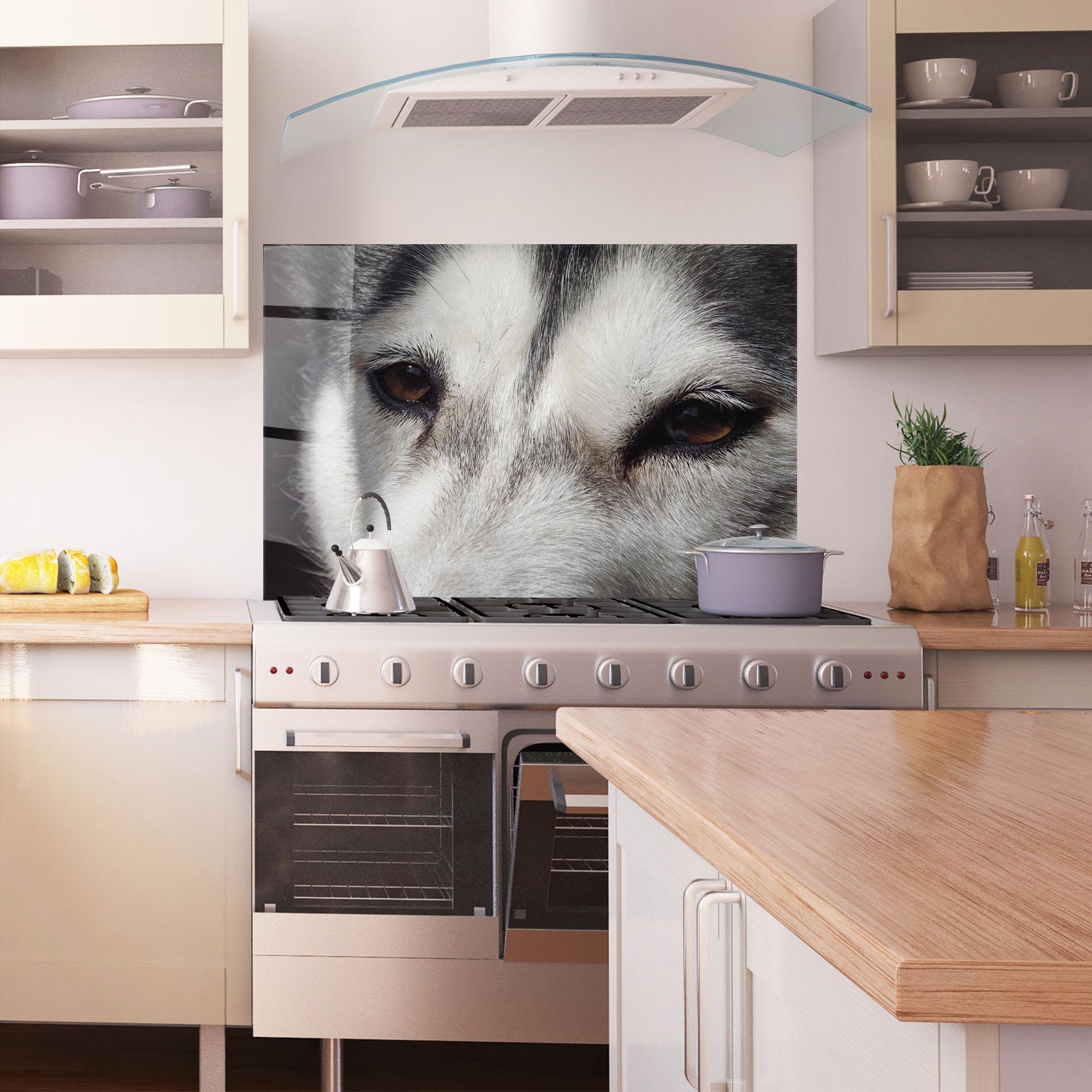 Konyhai üveg hátfal Close Up Wolf mockup 1
