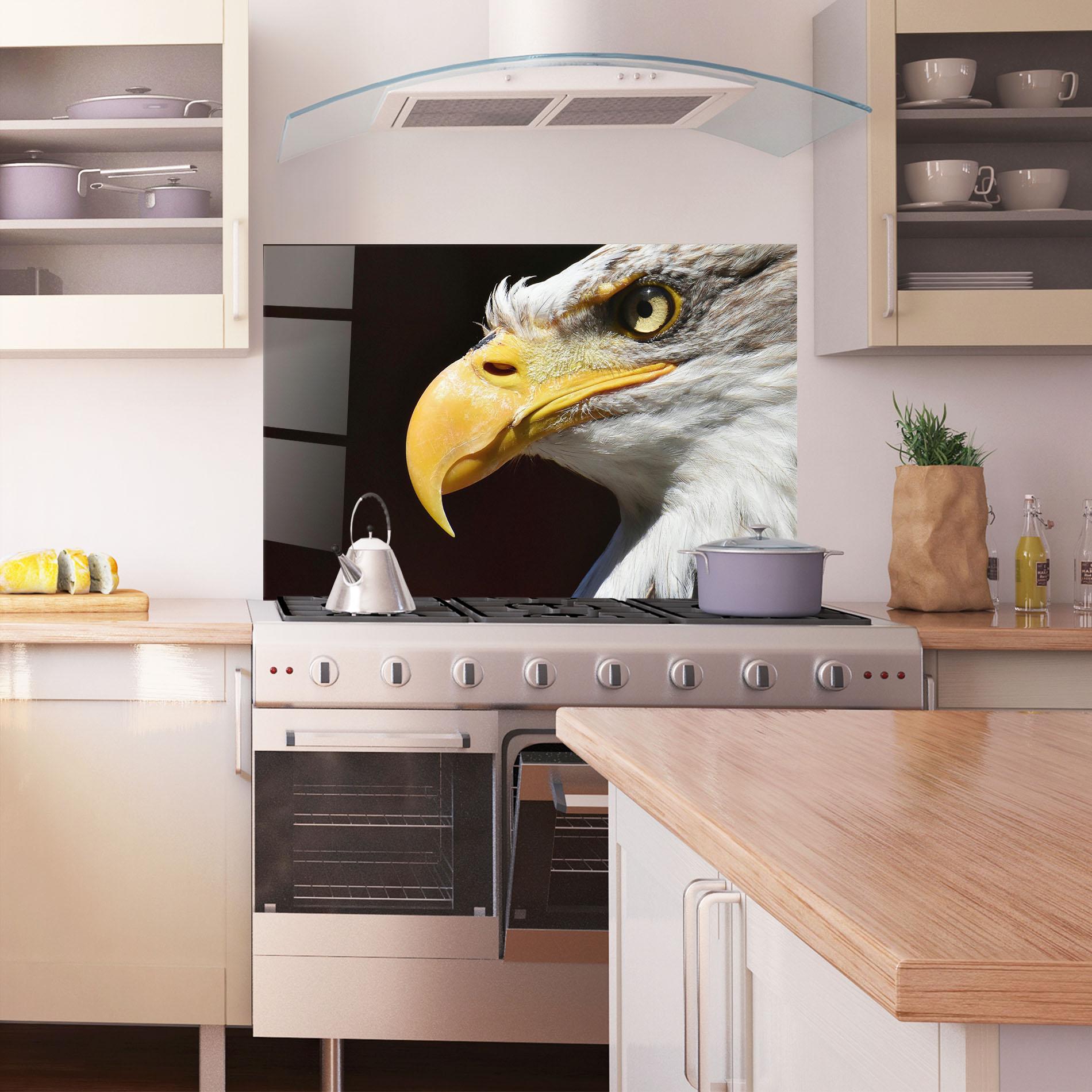 Konyhai üveg hátfal Eagle Close Up mockup 1