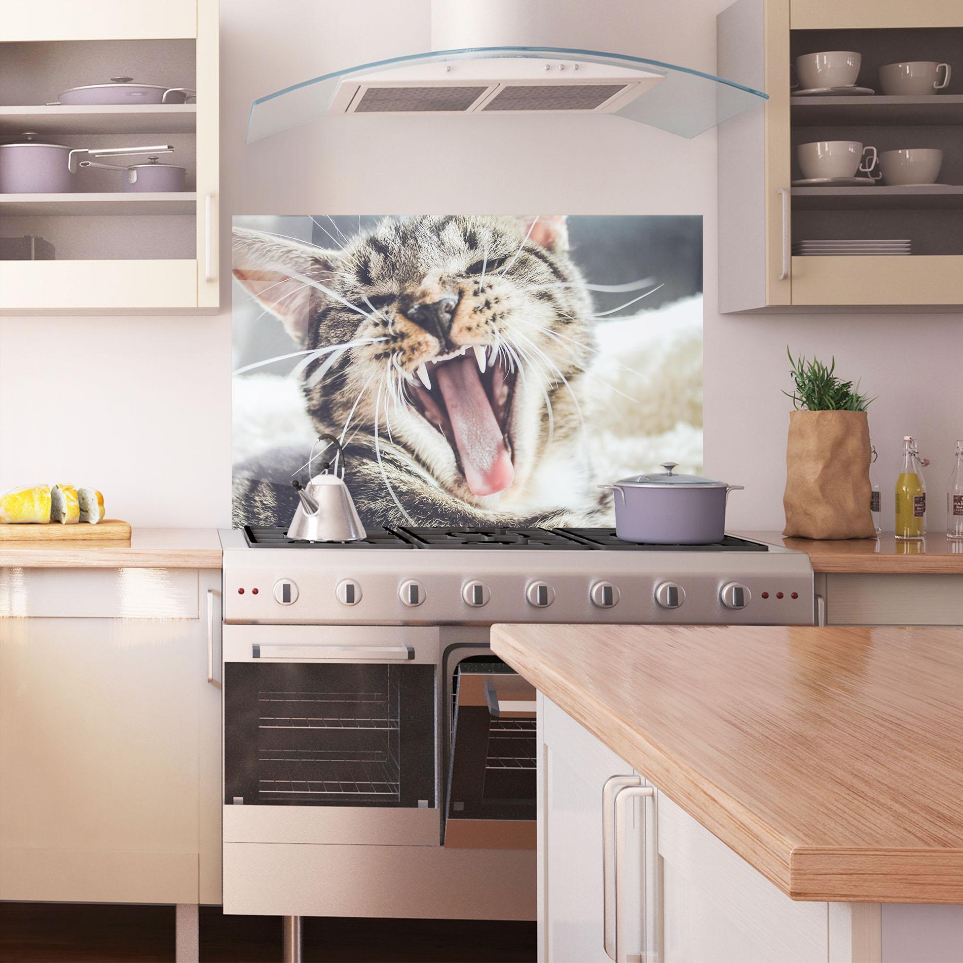 Konyhai üveg hátfal Wroar Cat mockup 1