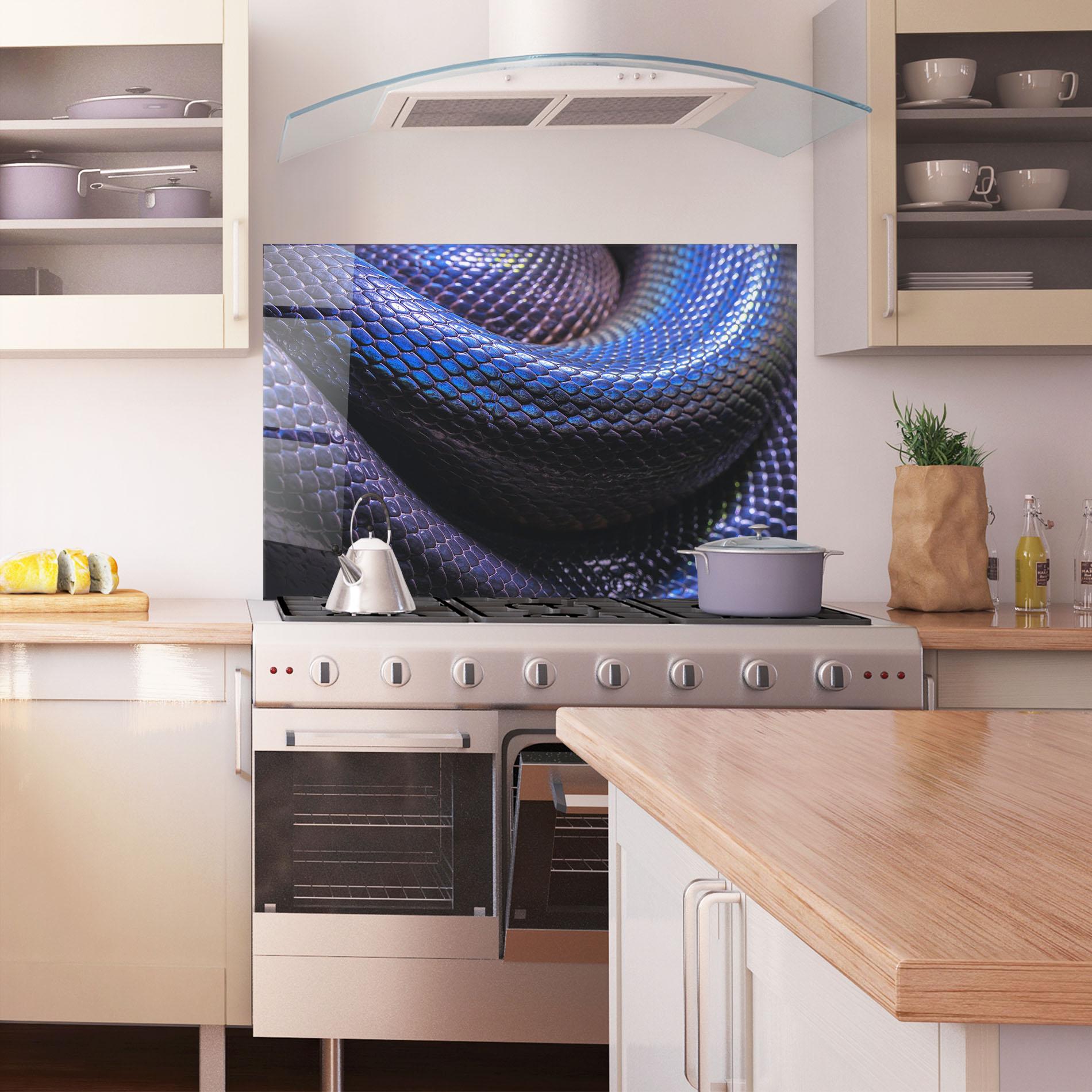 Konyhai üveg hátfal Snake Skin mockup 1