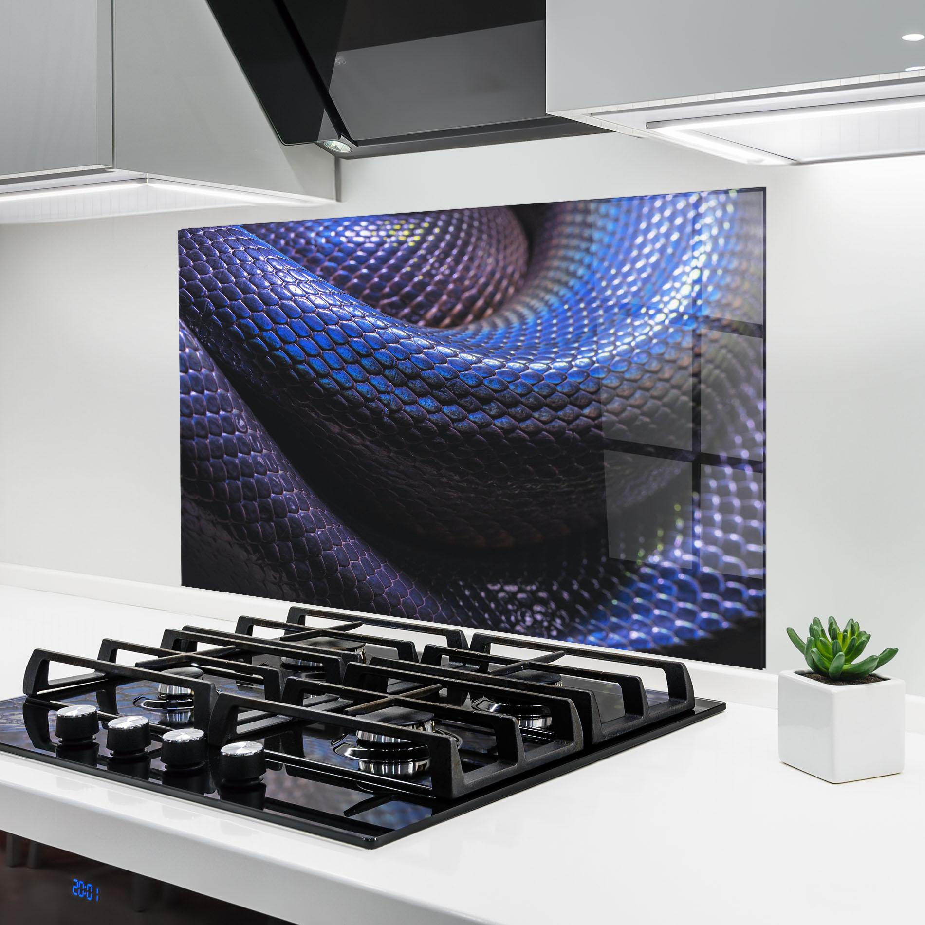 Konyhai üveg hátfal Snake Skin mockup 6
