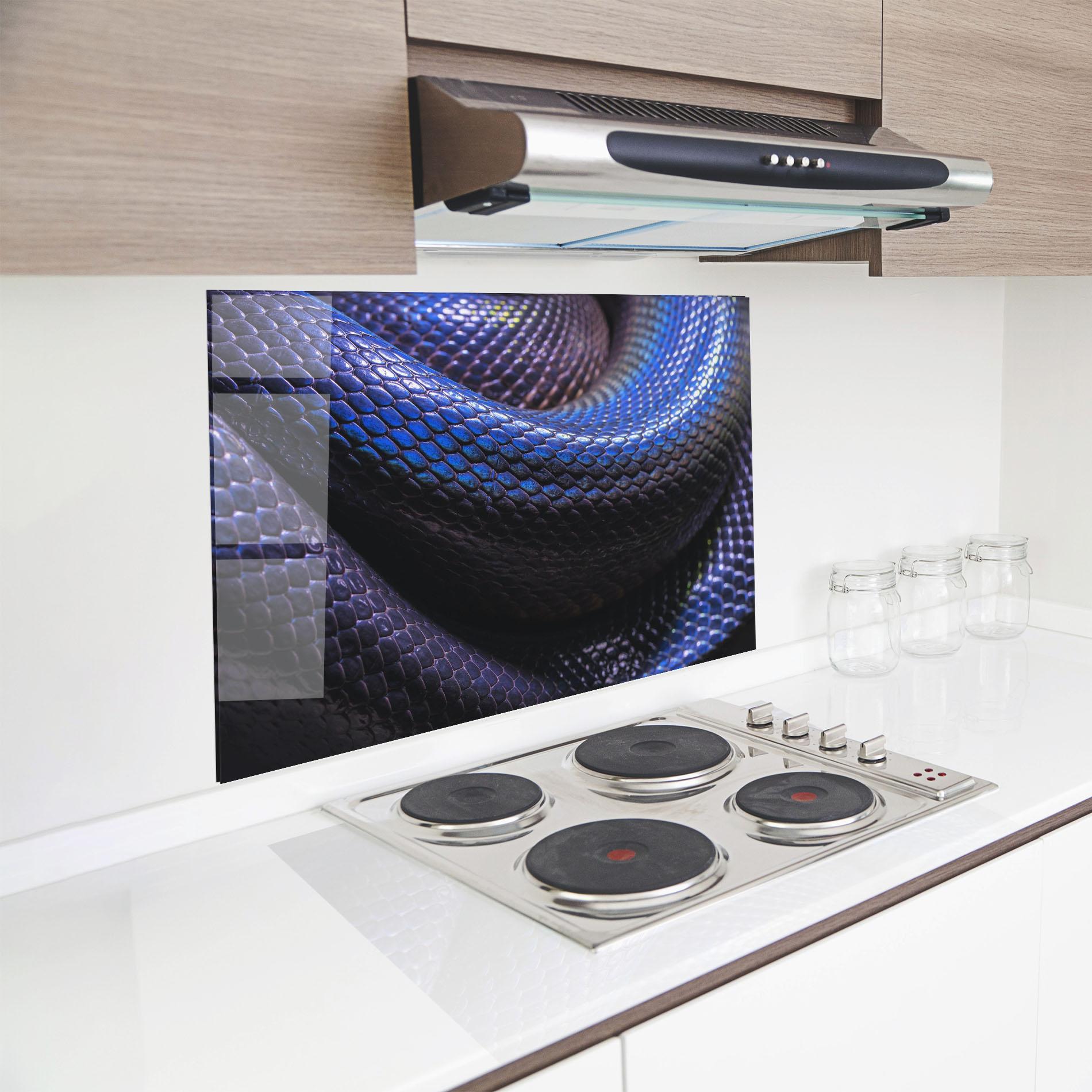 Konyhai üveg hátfal Snake Skin mockup 8