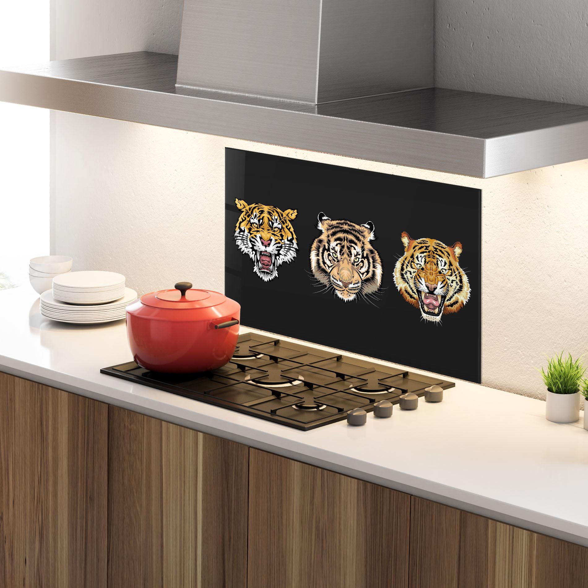 Konyhai üveg hátfal 3 Tigers mockup 4