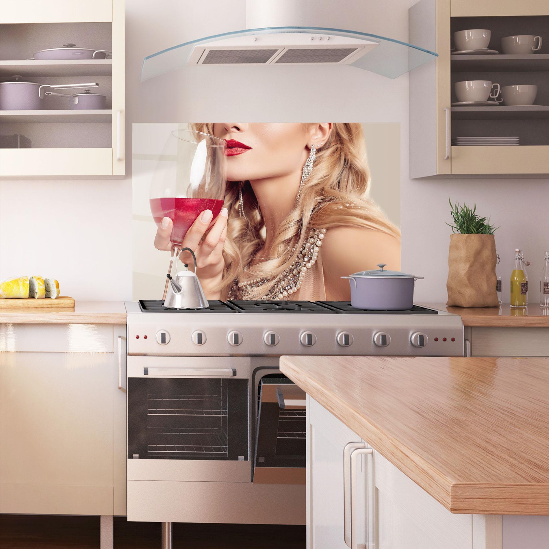 Konyhai üveg hátfal Pretty Accessory And Wine mockup 1