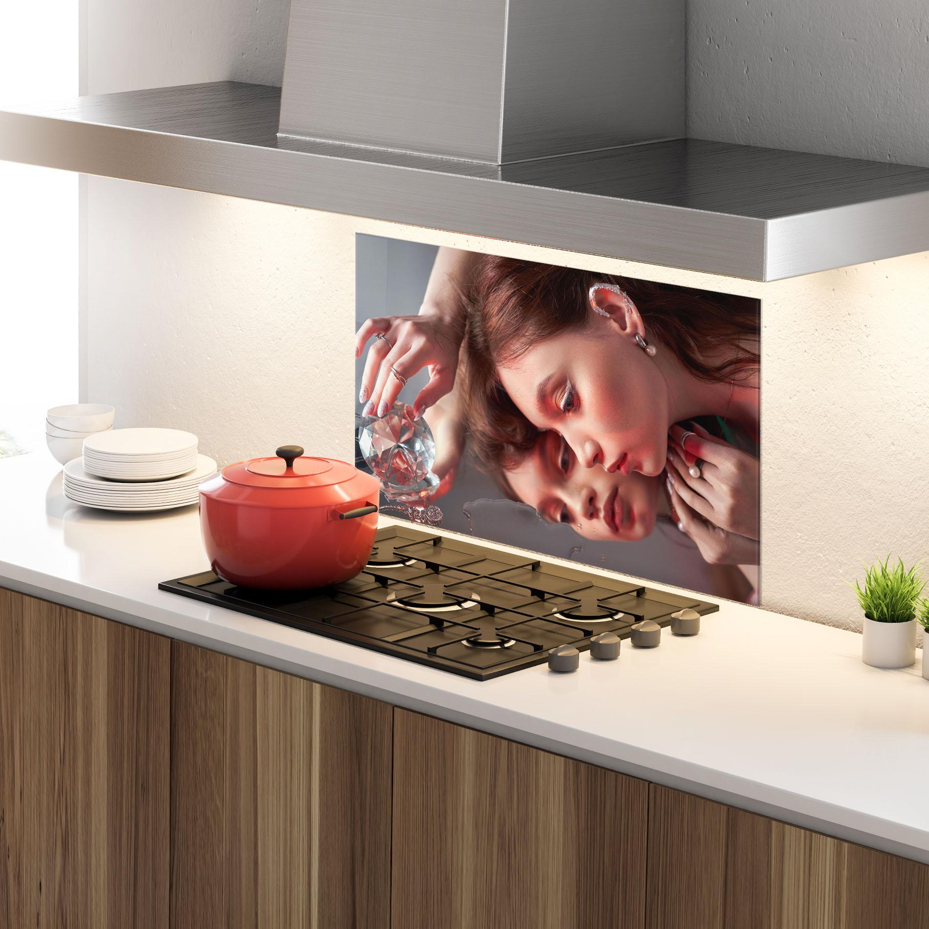 Konyhai üveg hátfal Big Diamond Hand mockup 4