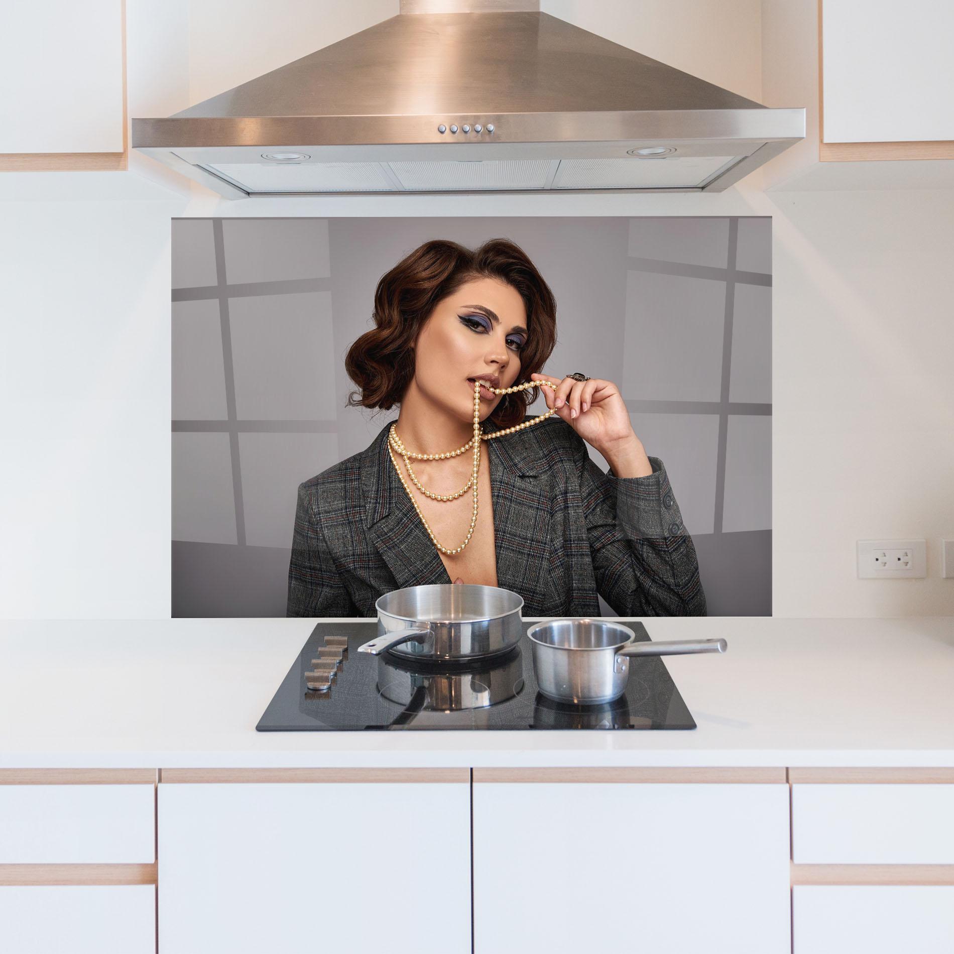 Konyhai üveg hátfal Gold Pearls mockup 5