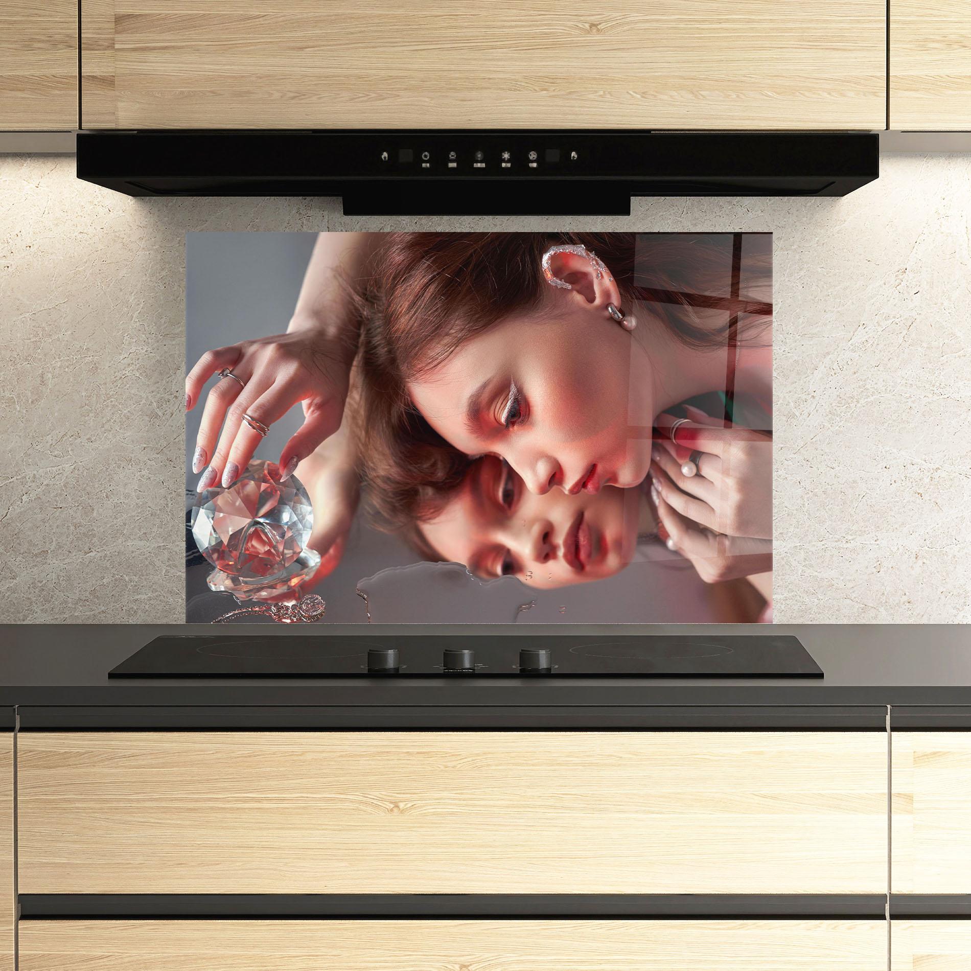 Konyhai üveg hátfal Big Diamond Hand mockup 3