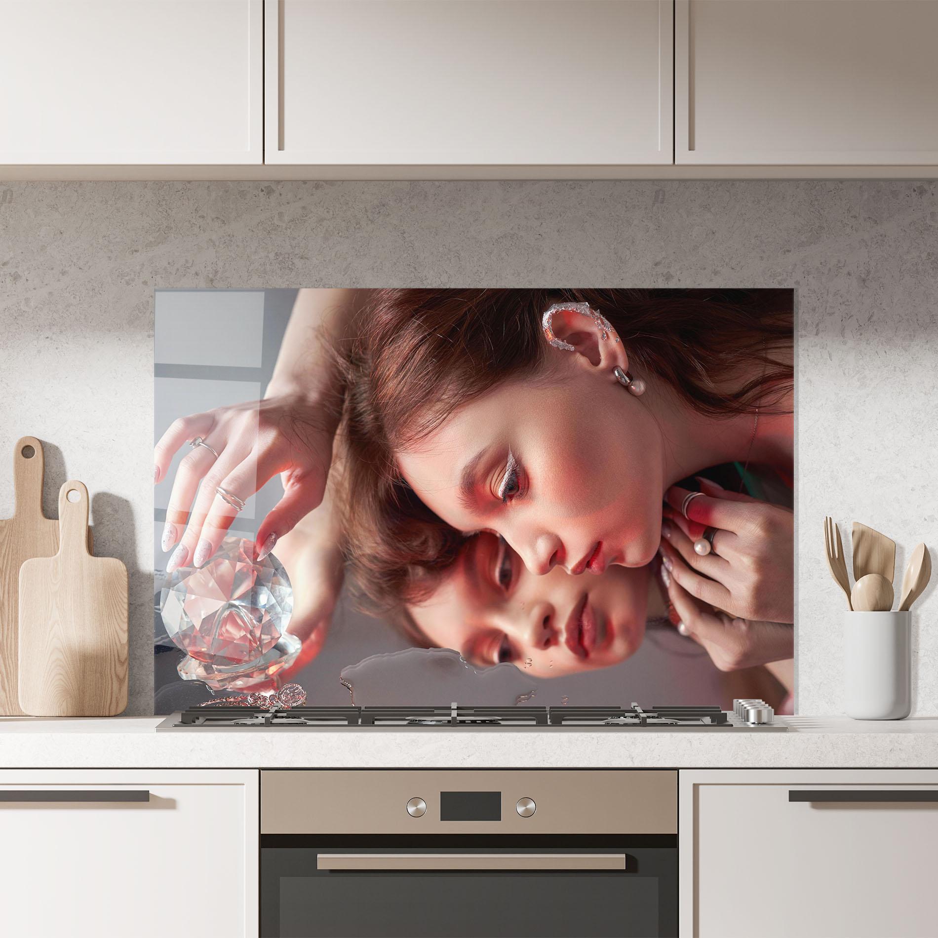 Konyhai üveg hátfal Big Diamond Hand mockup 7