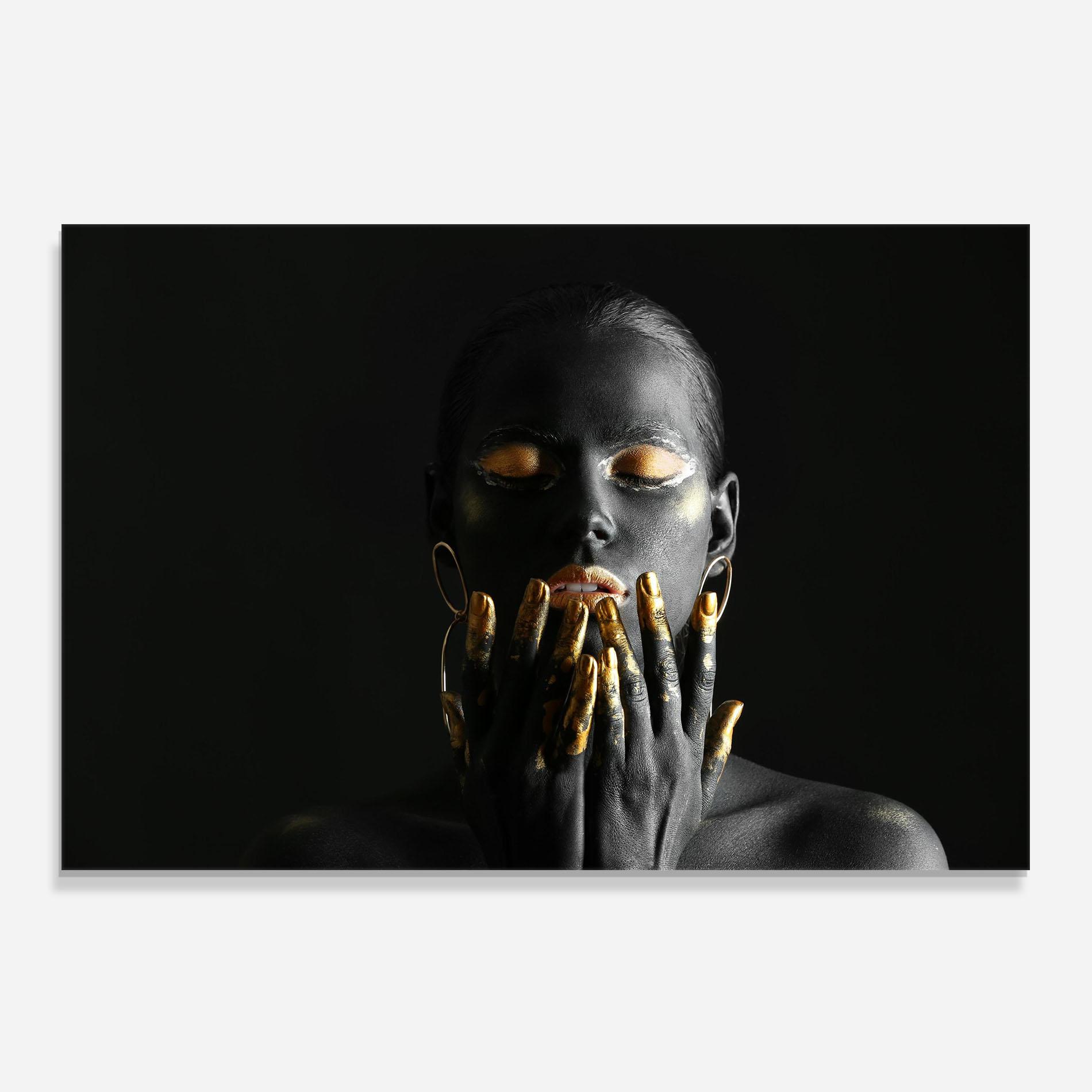Konyhai üveg hátfal Black Golden Makeup mockup 0