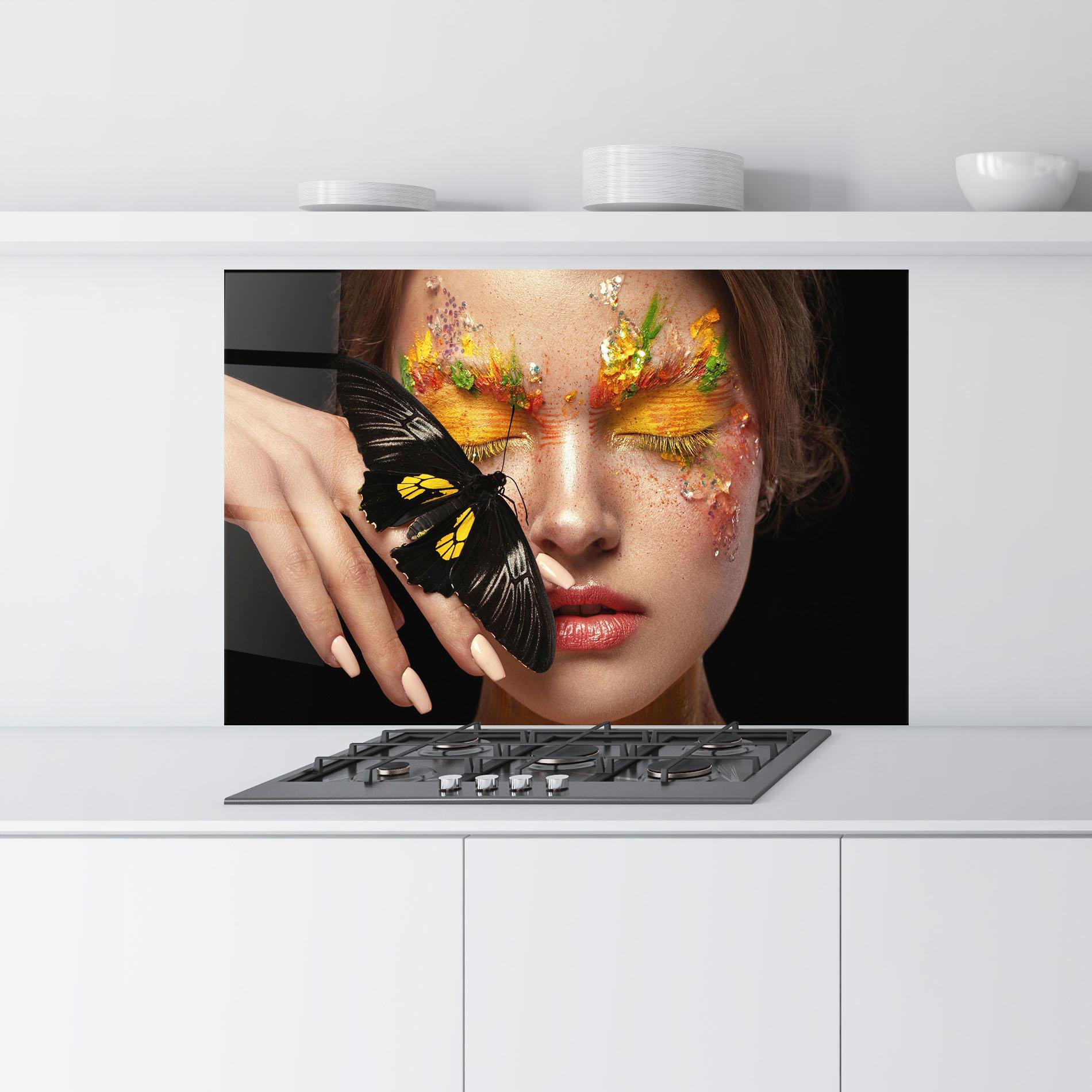 Konyhai üveg hátfal Pretty Butterflu Makeup mockup 9