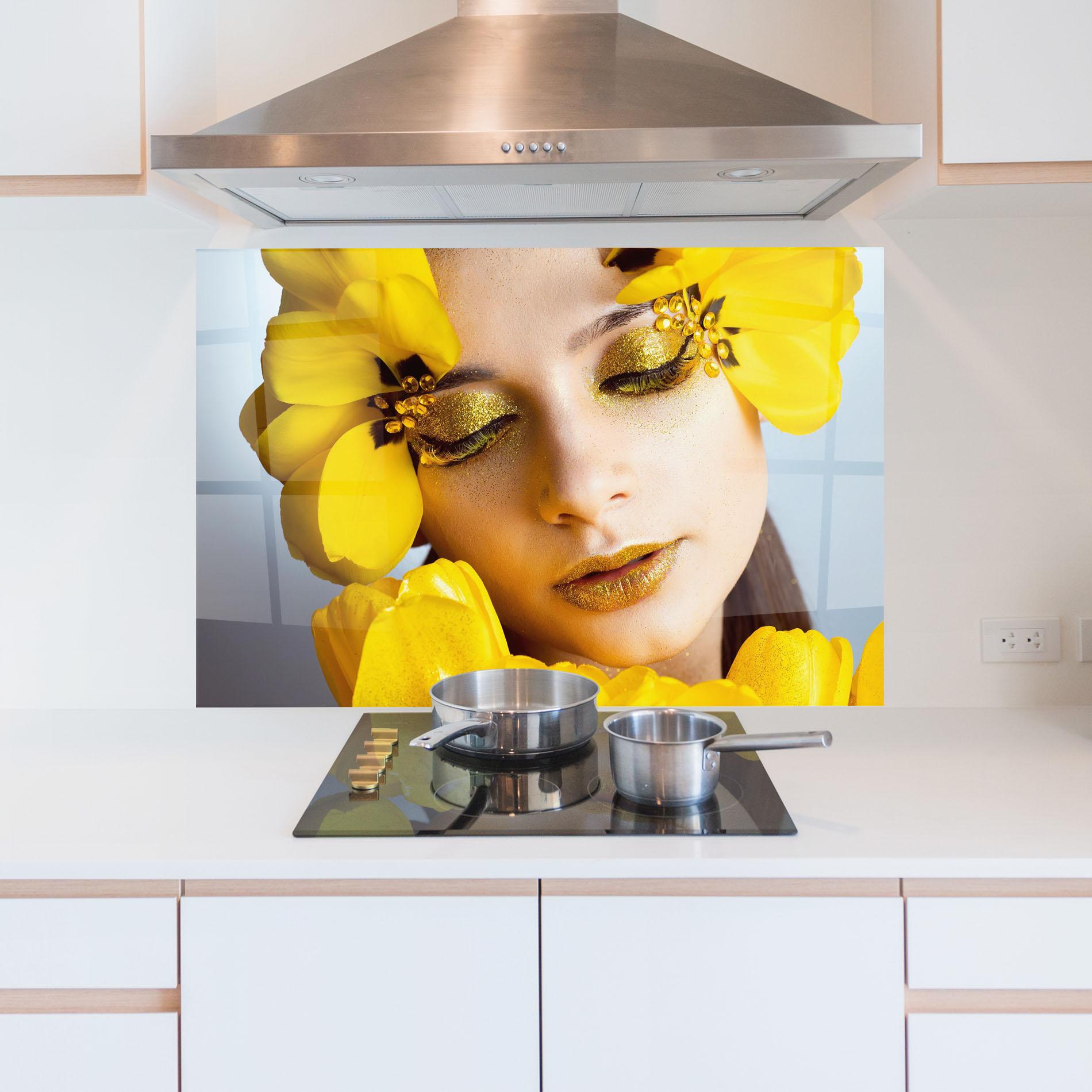 Konyhai üveg hátfal Yellow Flowers Makeup mockup 5