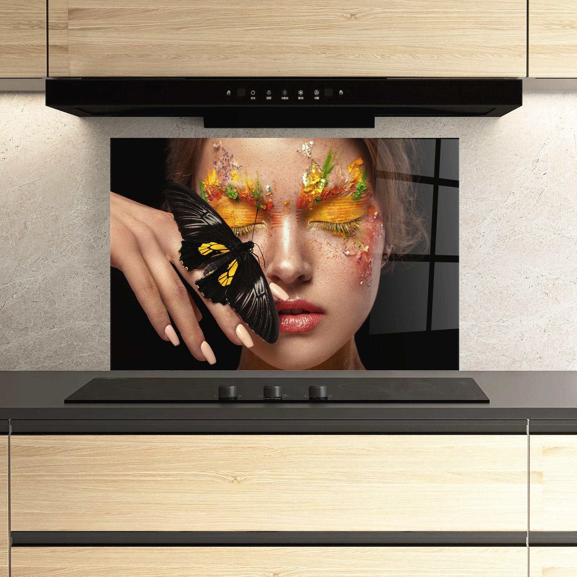Konyhai üveg hátfal Pretty Butterflu Makeup mockup 3