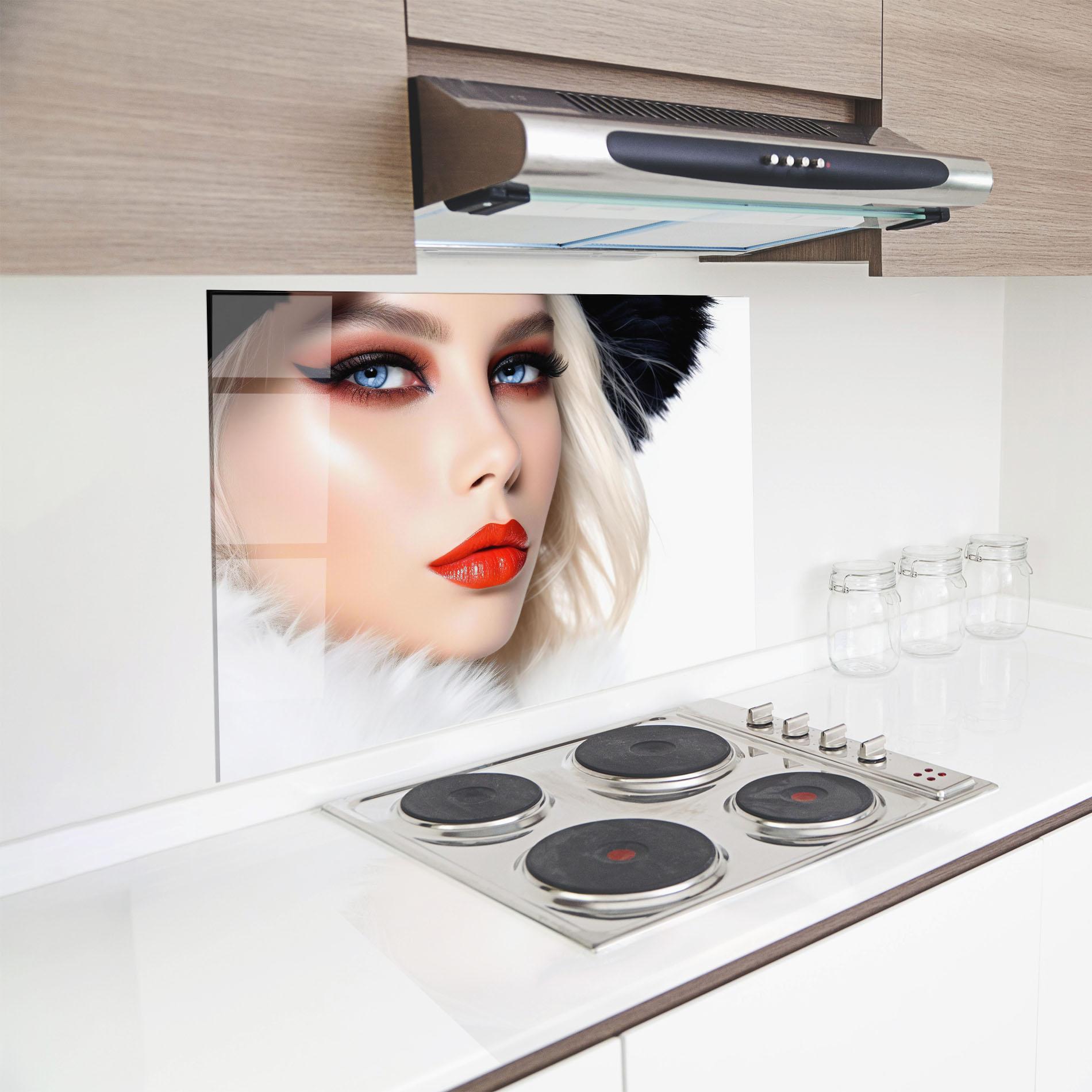 Konyhai üveg hátfal White Hair Makeup mockup 8