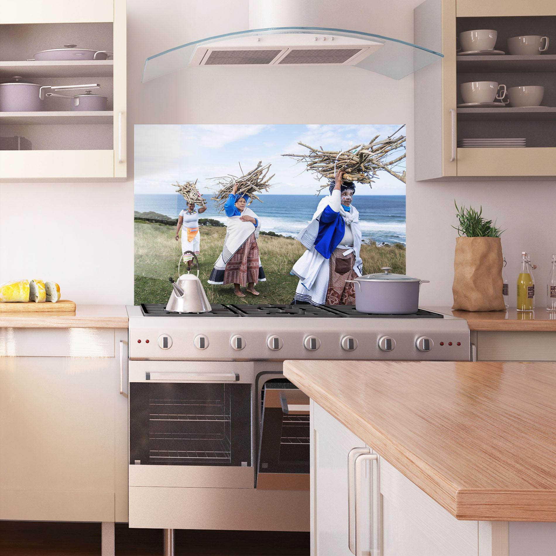 Konyhai üveg hátfal Indigenous People mockup 1