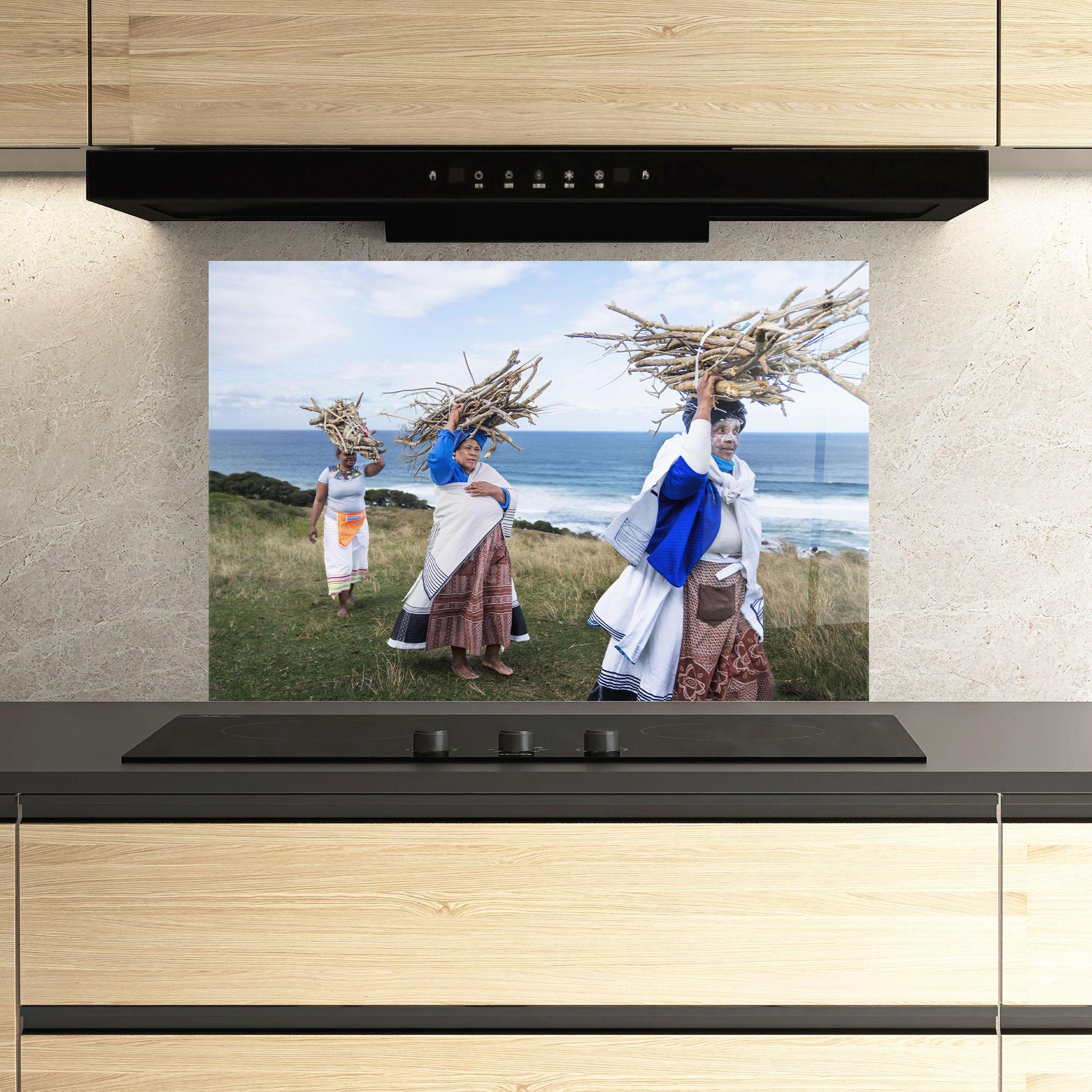 Konyhai üveg hátfal Indigenous People mockup 3