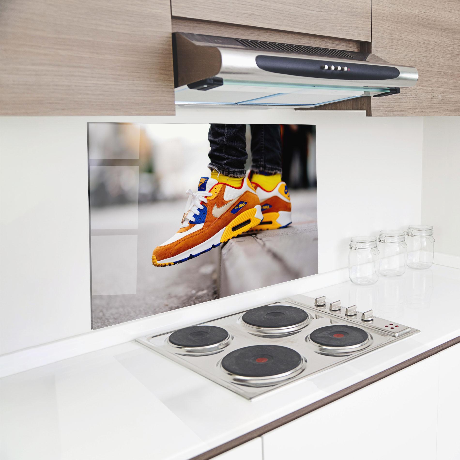 Konyhai üveg hátfal Nike Air Max Shoes mockup 8