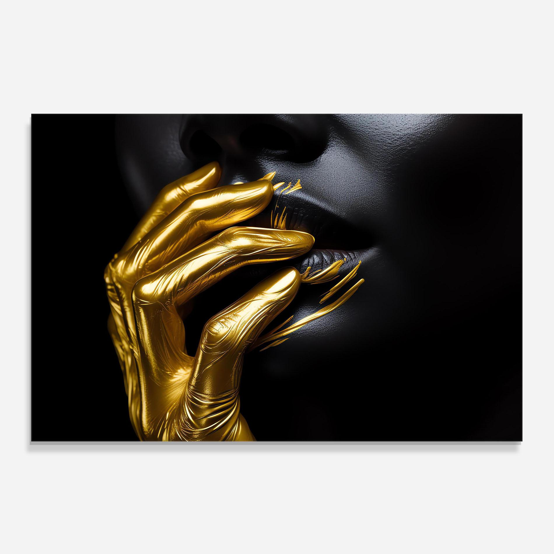 Konyhai üveg hátfal Gold Small Hand mockup 0