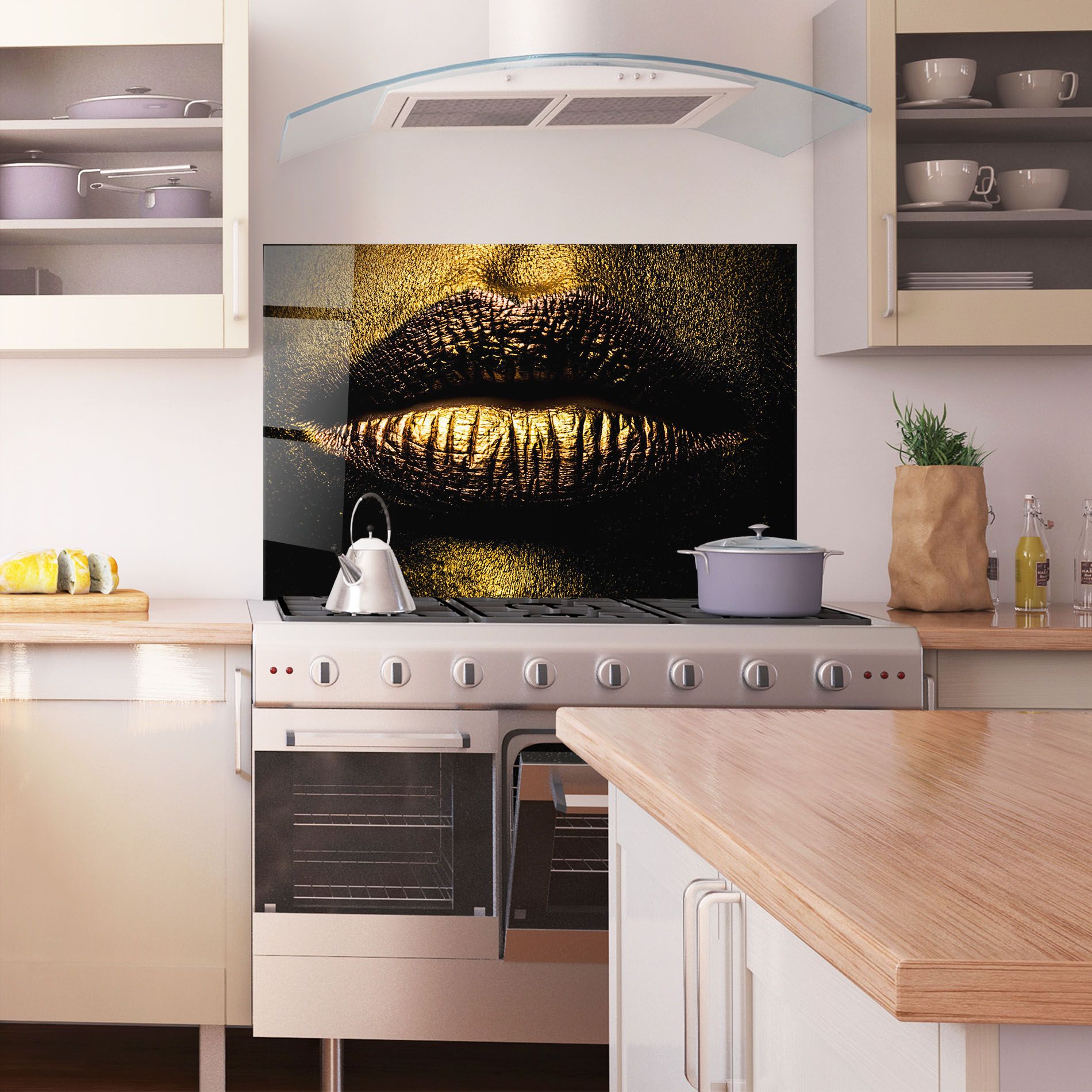 Gold Metal Lips mockup 1