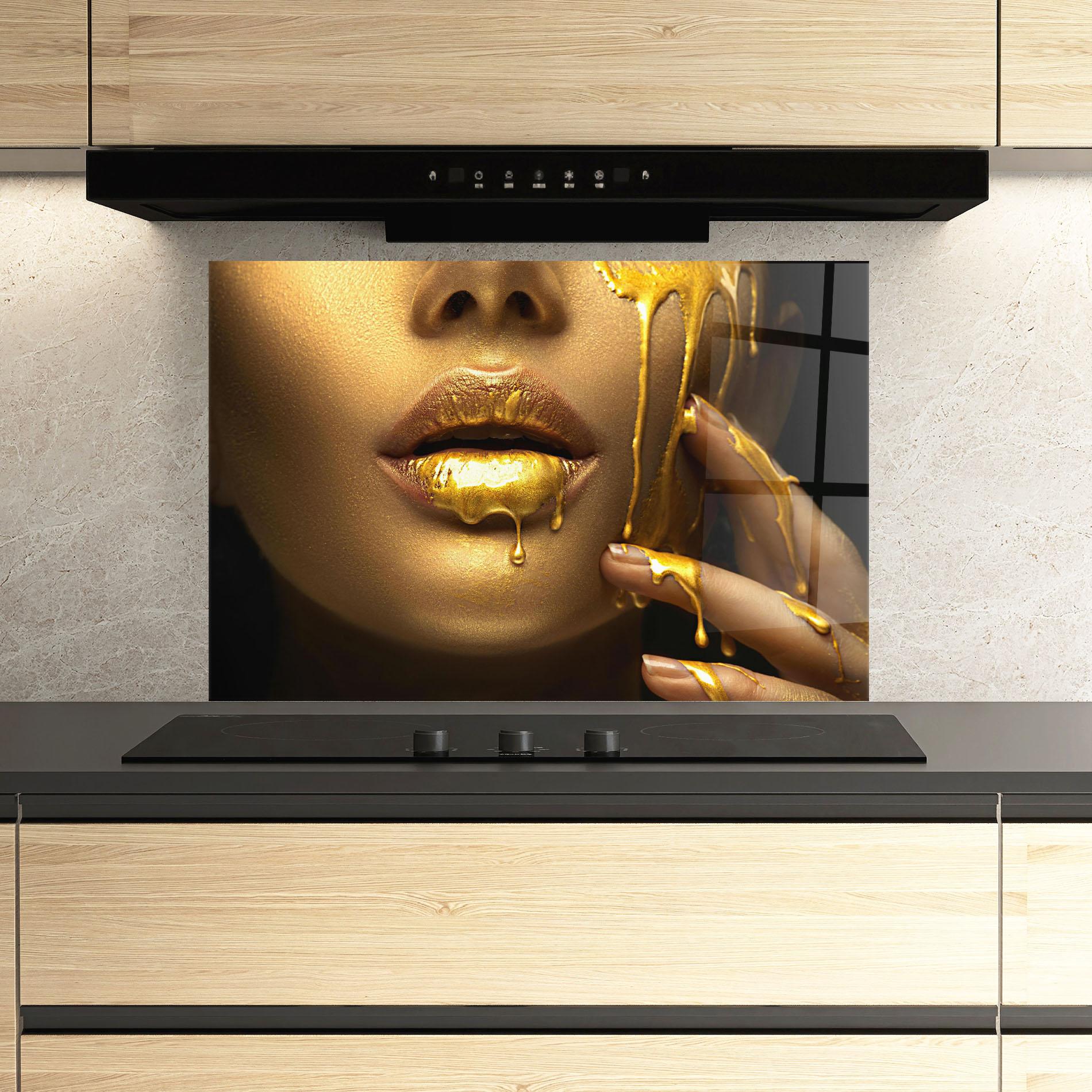 Konyhai üveg hátfal Golden Lips mockup 3