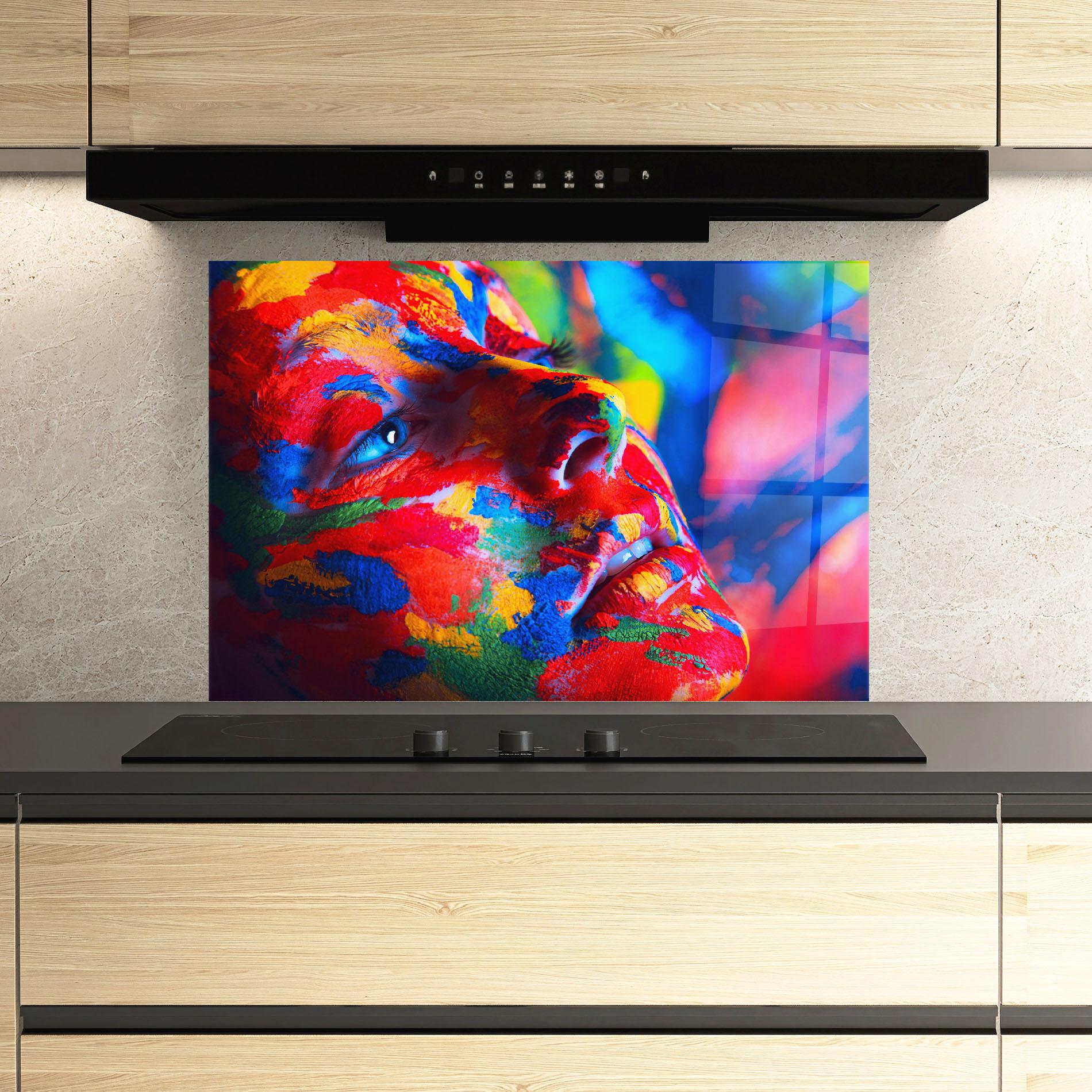 Konyhai üveg hátfal Woman Colourful Paint mockup 3