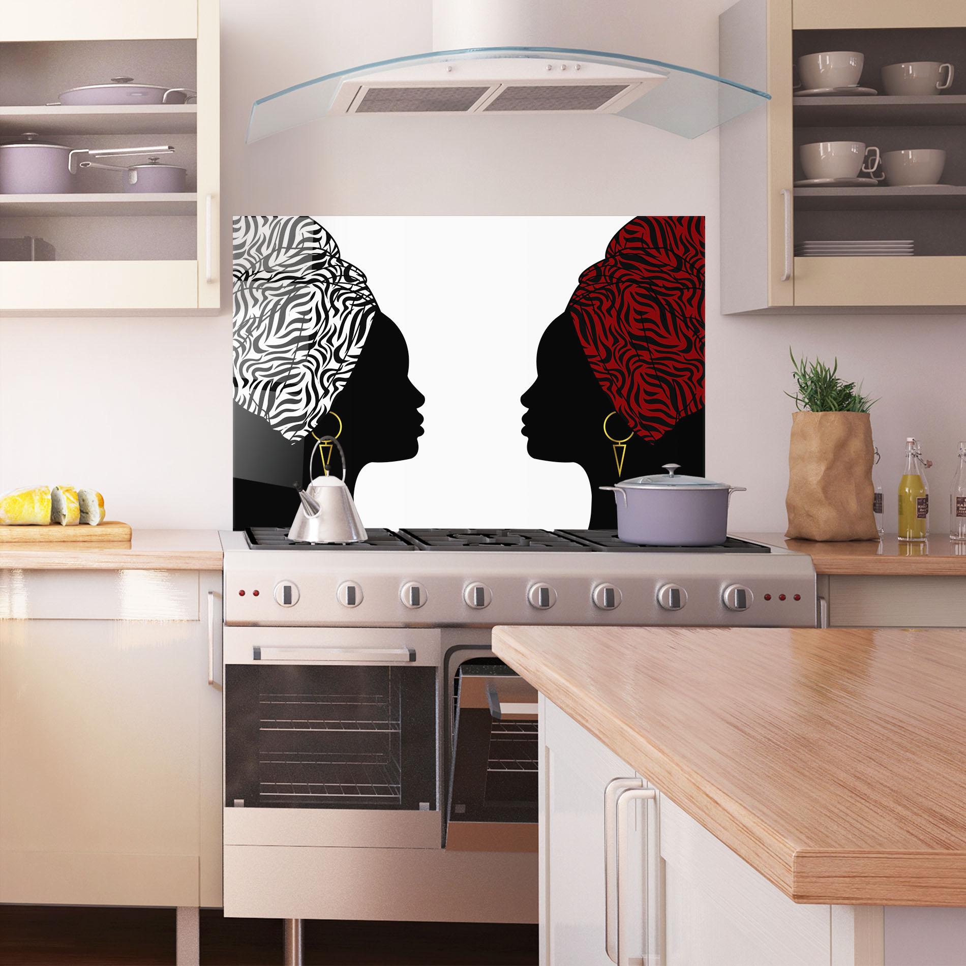 Konyhai üveg hátfal African Woman Talk mockup 1