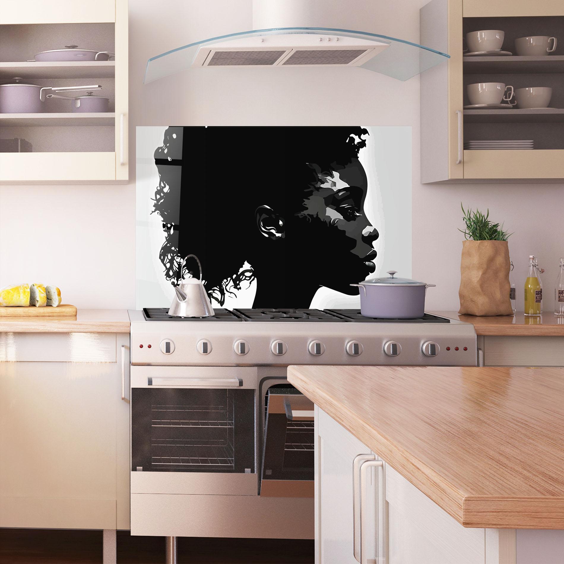 Konyhai üveg hátfal Black African Woman mockup 1