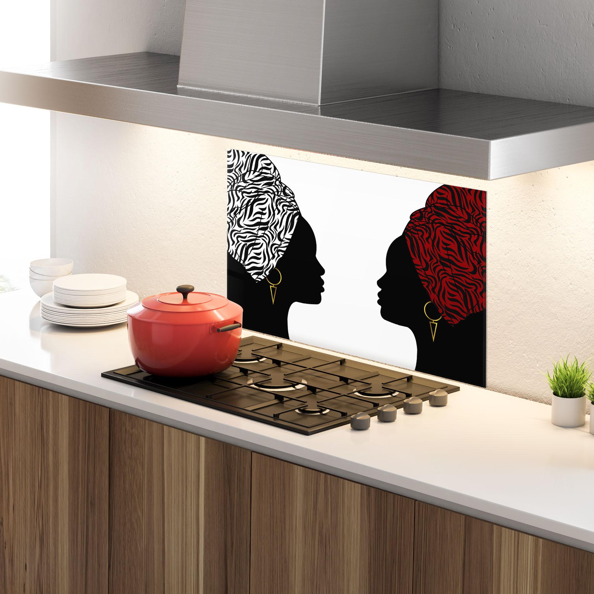 Konyhai üveg hátfal African Woman Talk mockup 4