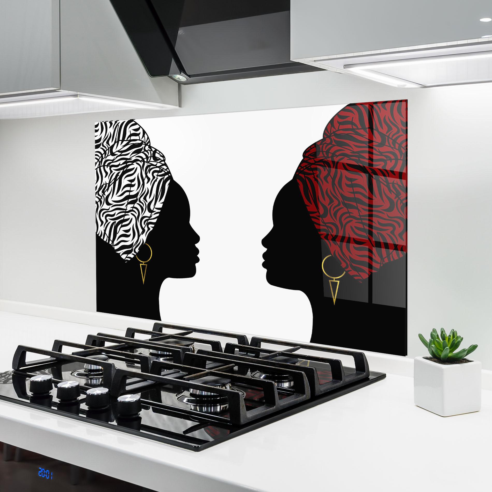 Konyhai üveg hátfal African Woman Talk mockup 6