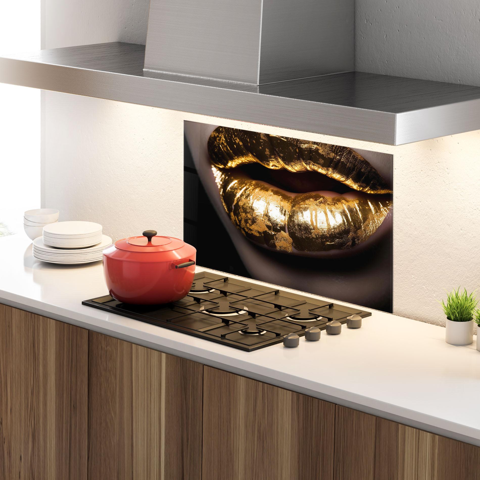 Konyhai üveg hátfal Big Gold Lips mockup 4