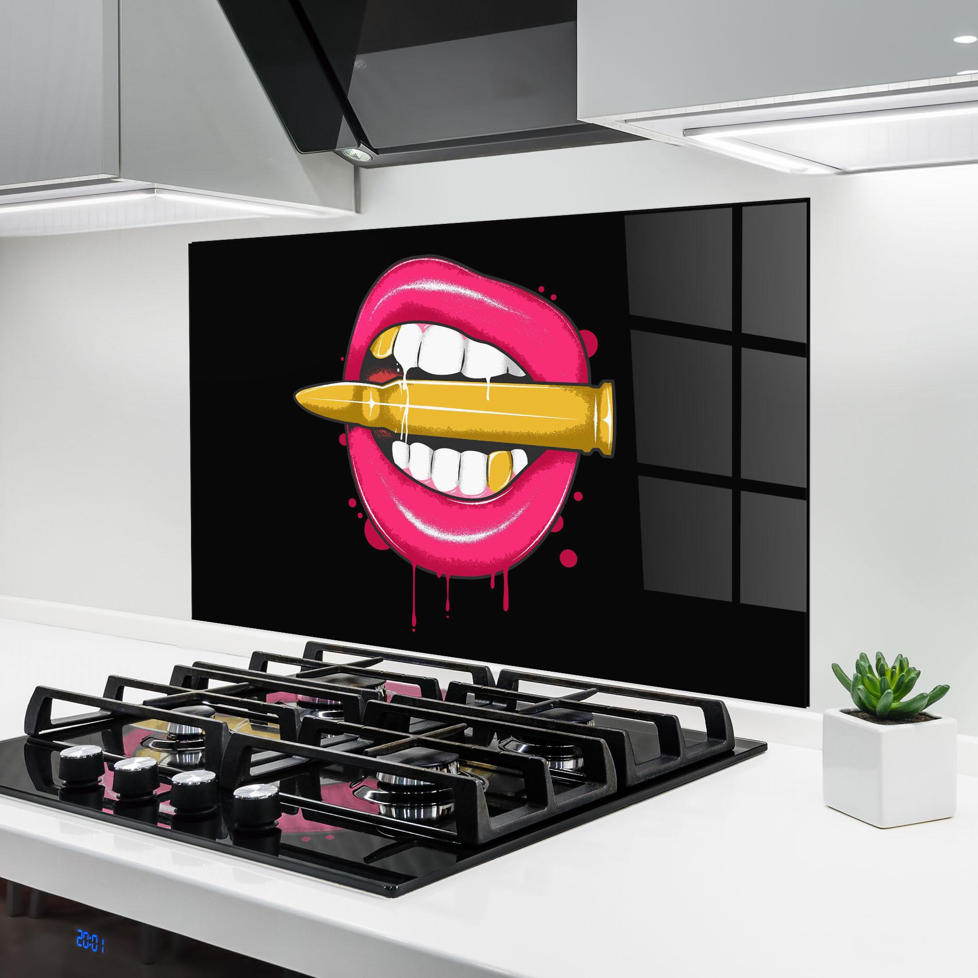 Konyhai üveg hátfal Pink Bullet Lips mockup 6