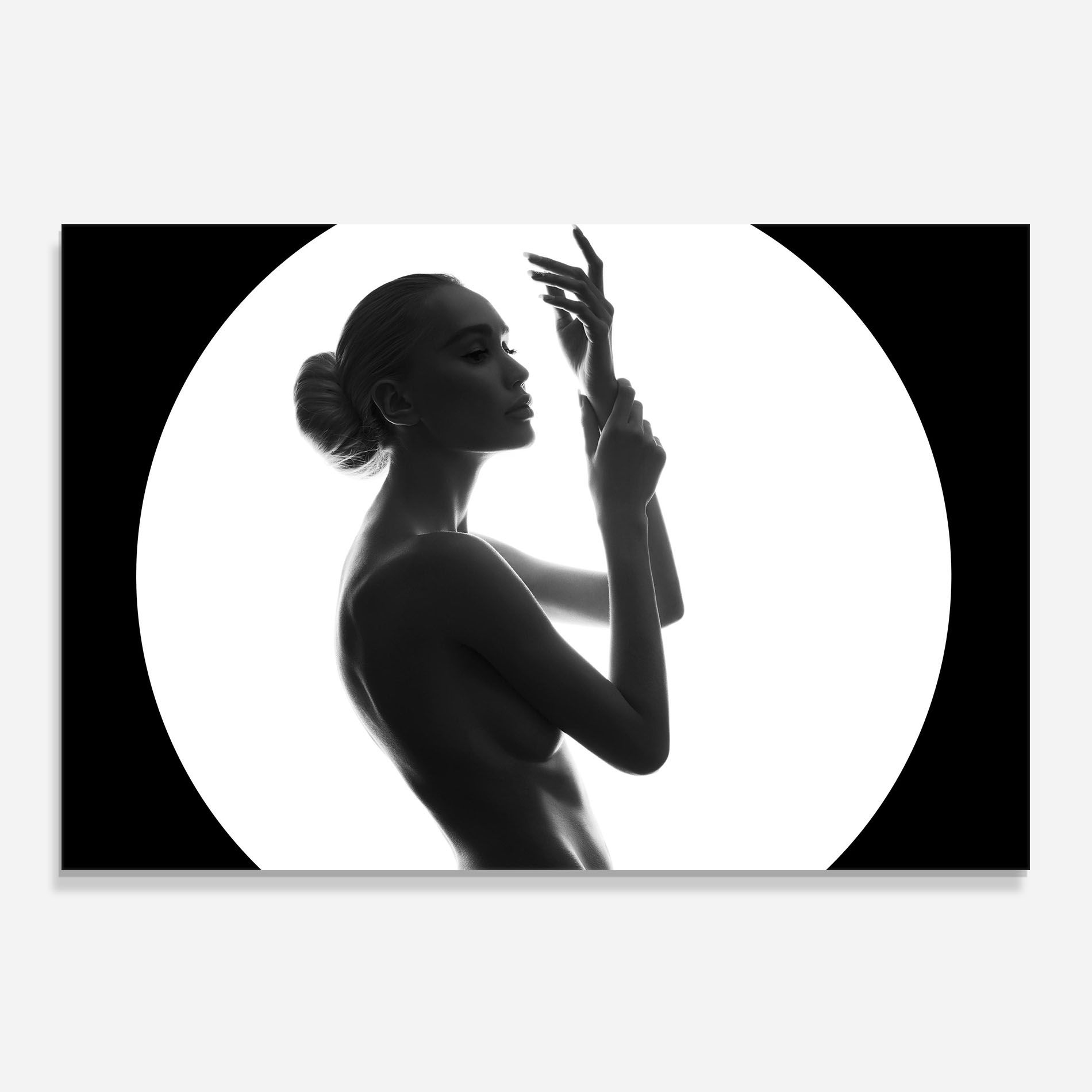 Circle Woman Body mockup 0