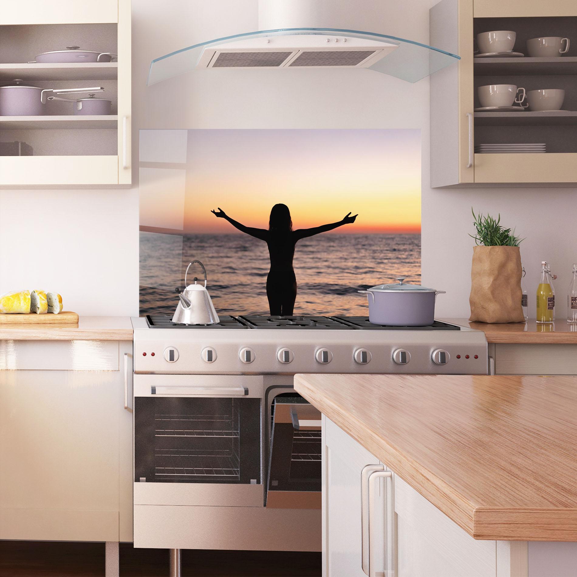 Konyhai üveg hátfal Feeling Freedom mockup 1