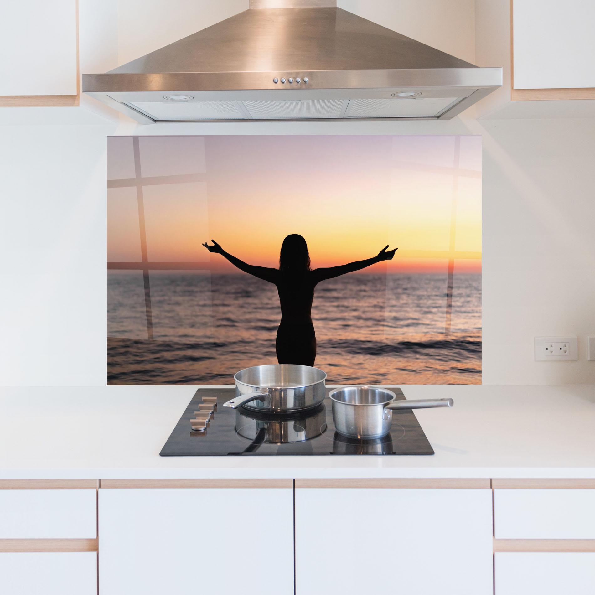 Konyhai üveg hátfal Feeling Freedom mockup 5